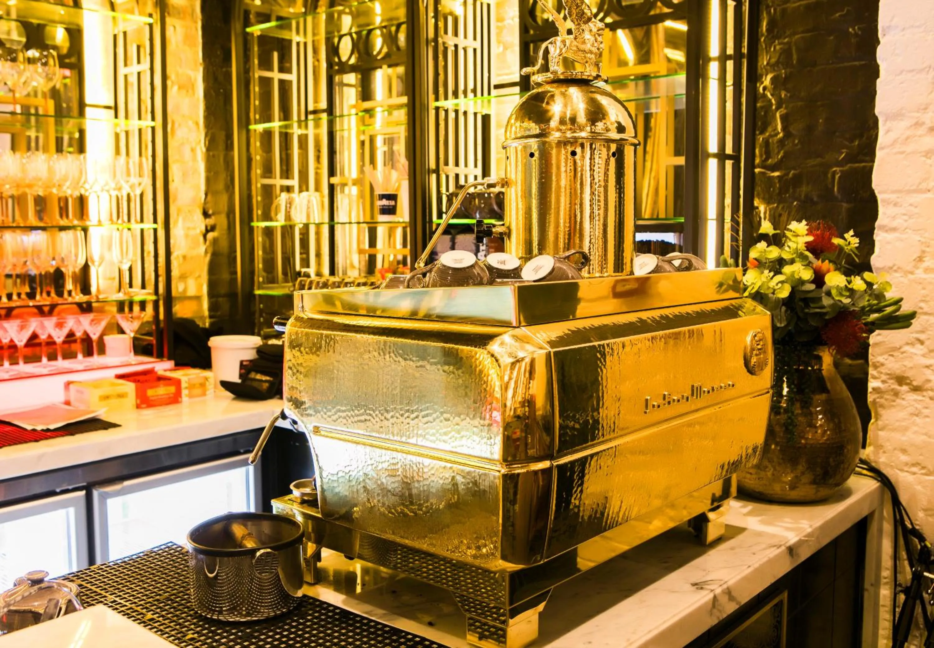 Food and drinks in ONOMO Hotel Waterfront