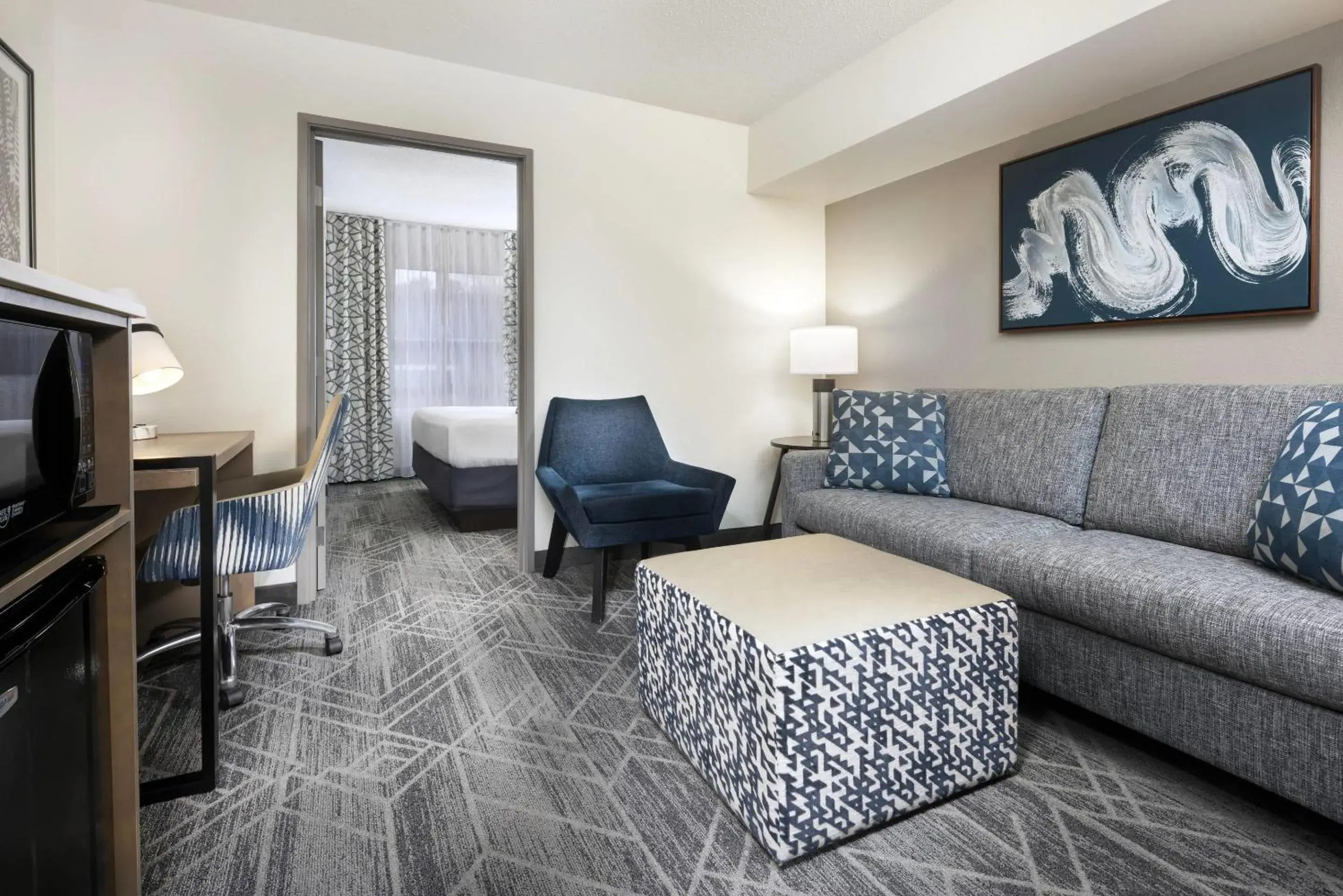 Bedroom in Country Inn & Suites by Radisson Asheville Downtown Tunnel Road Bedroom in Country Inn & Suites by Radisson Asheville Downtown Tunnel Road