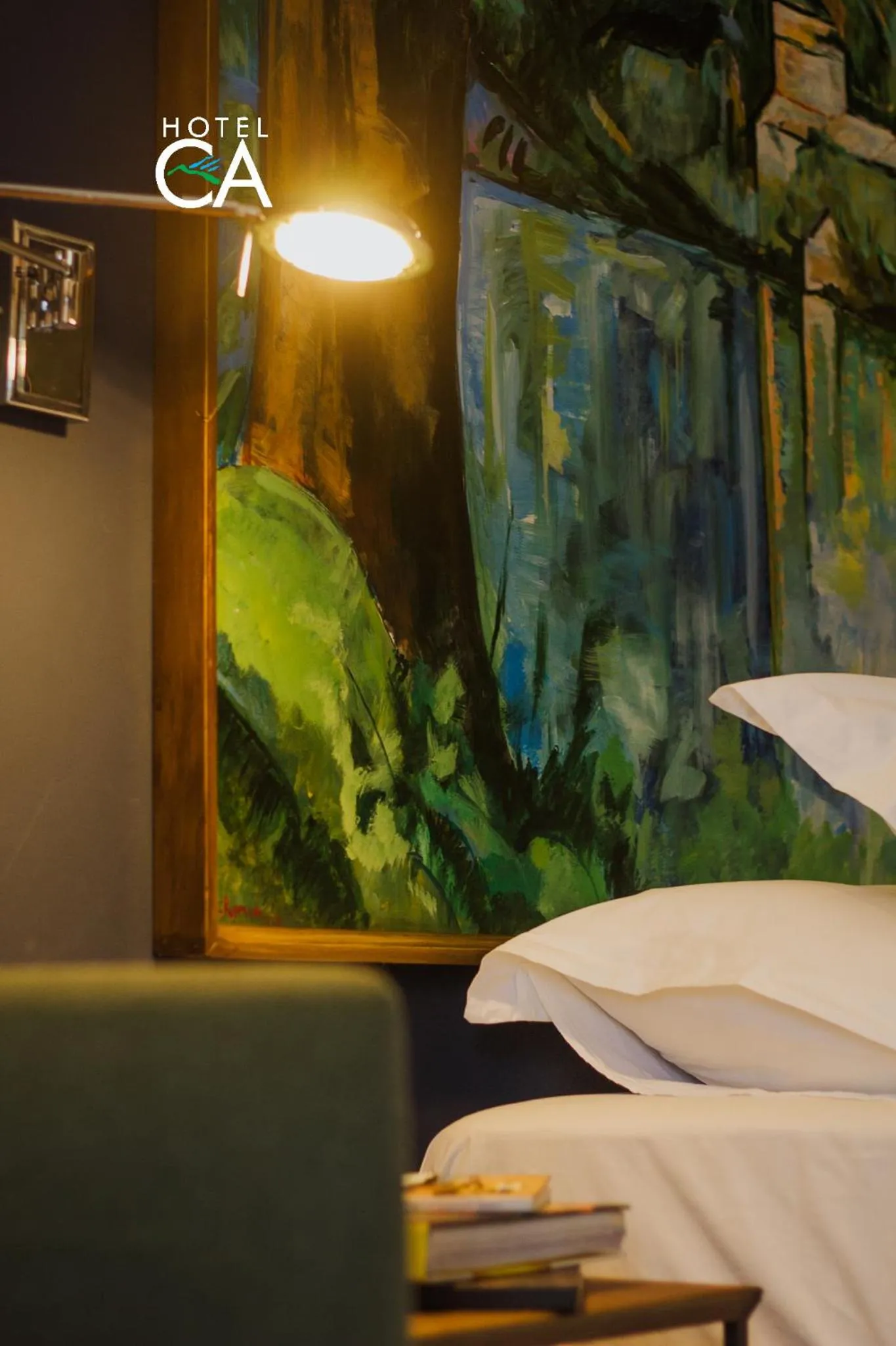 Decorative detail, Bed in Hotel Canto das Águas - Roteiro de Charme