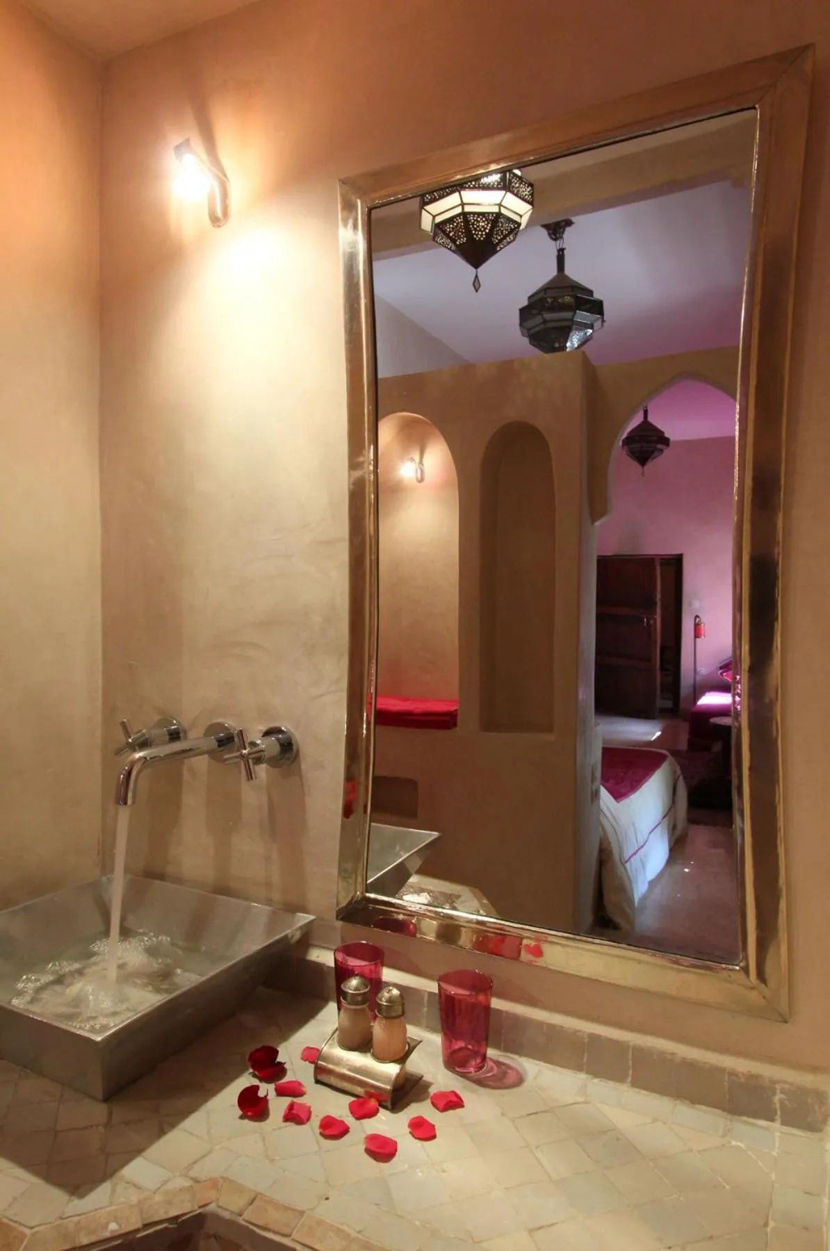 Decorative detail, Bed in Dar Warda