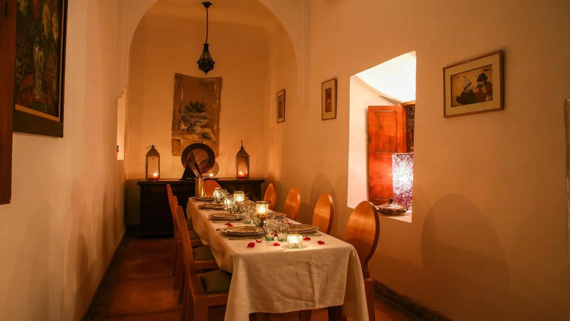 Restaurant/places to eat in Dar Warda