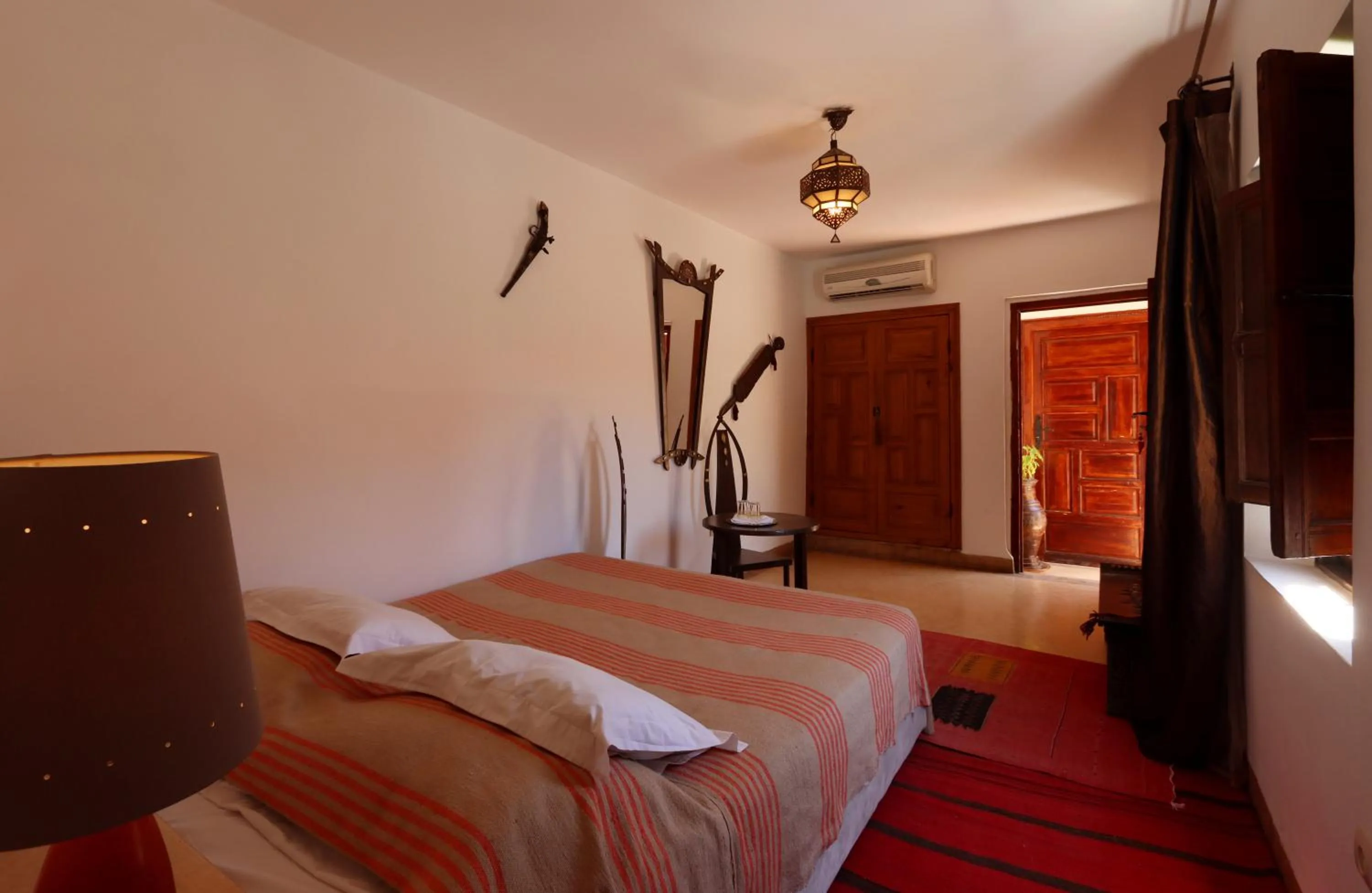 Photo of the whole room, Bed in Dar Warda