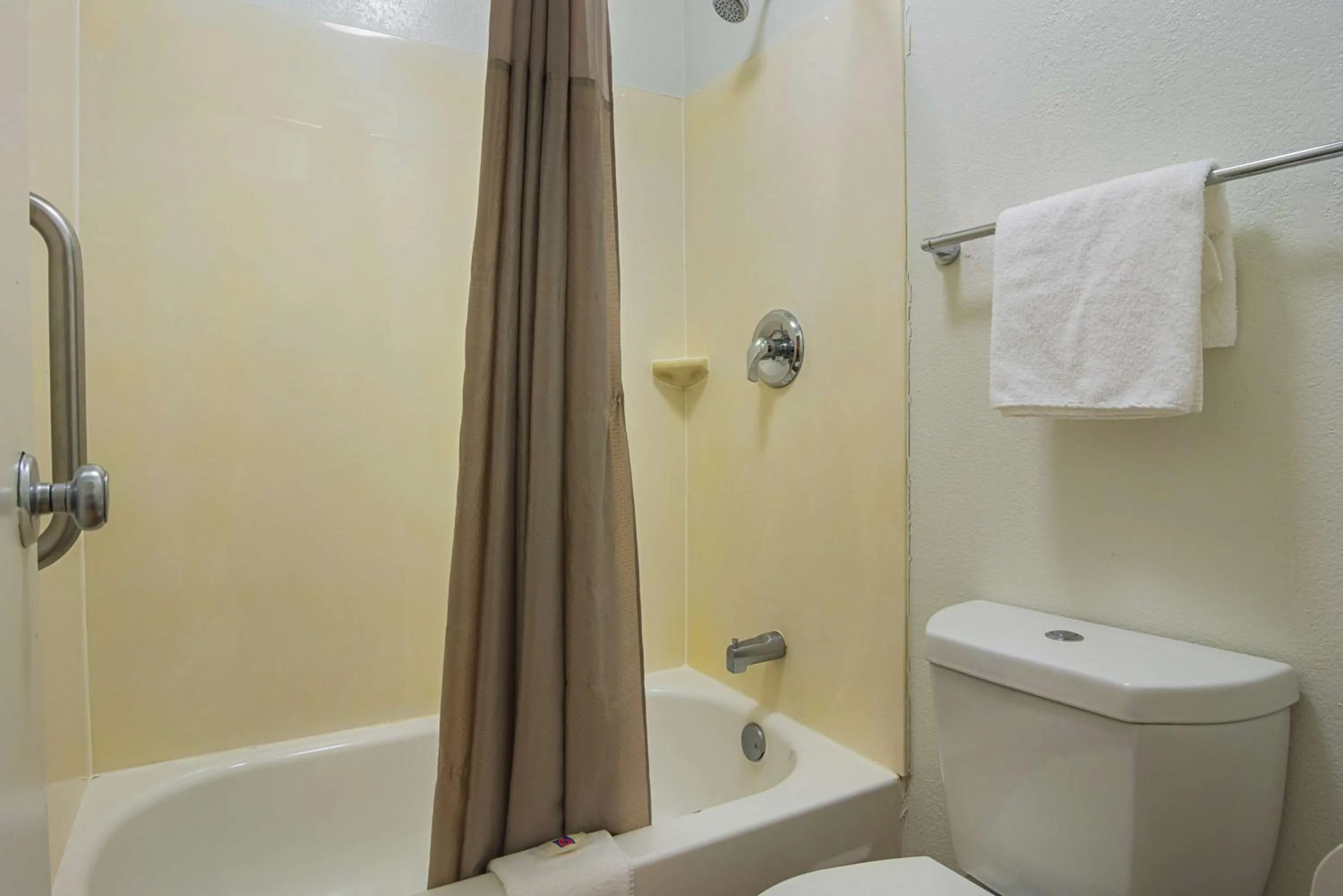 Toilet in Motel 6-Tucker, GA - Atlanta Northeast