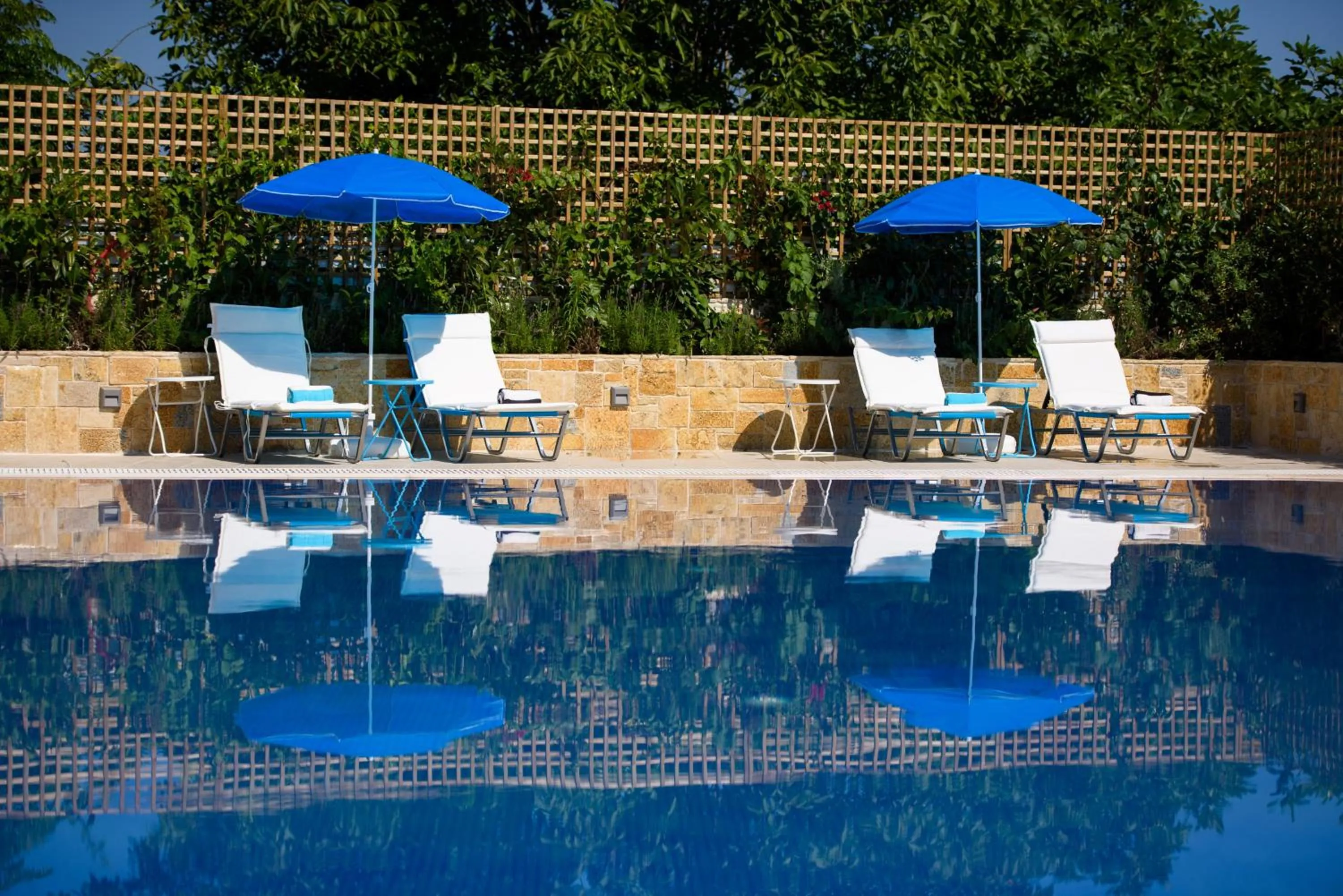 Swimming pool in Angelo Del'Arte Estate