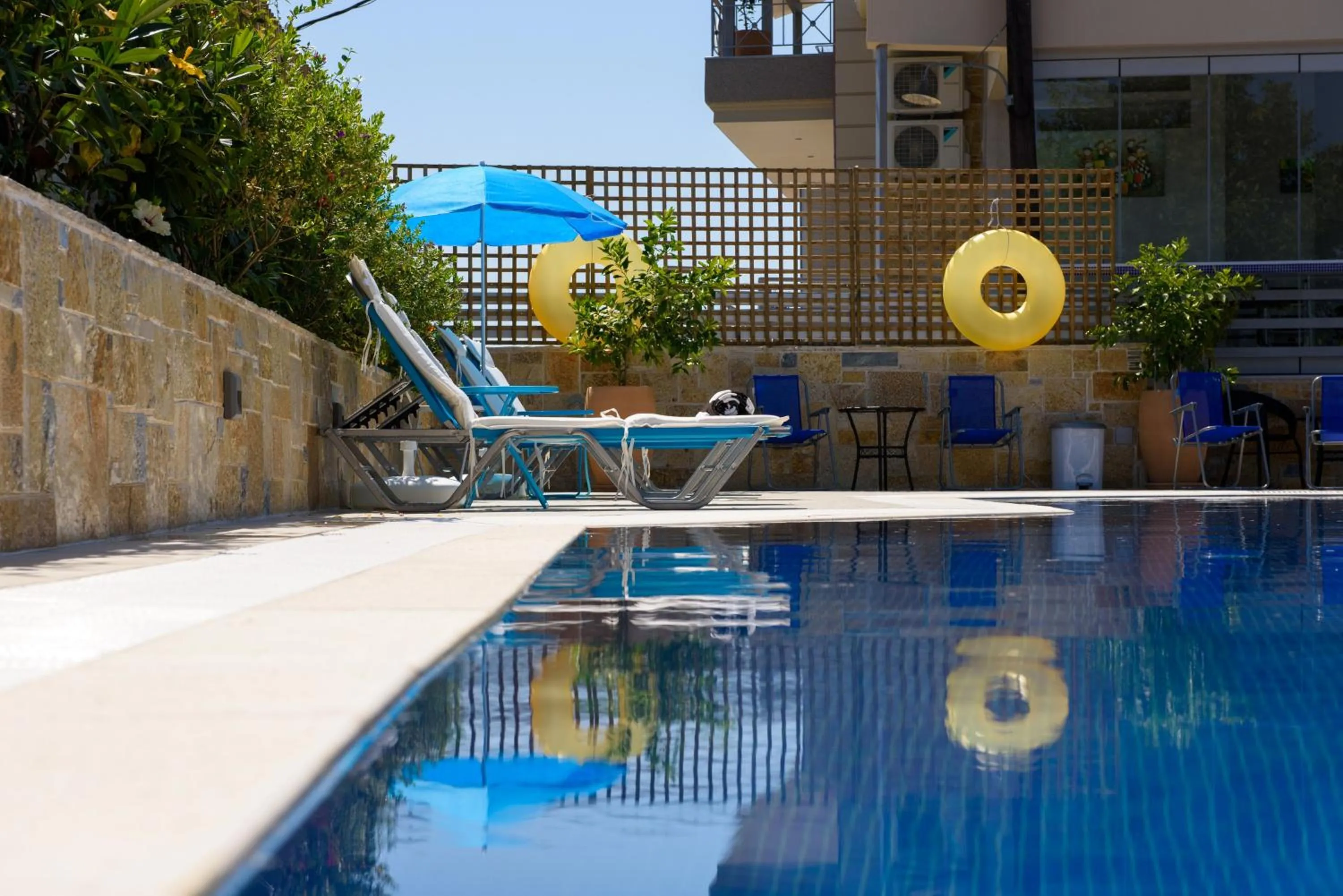 Swimming pool in Angelo Del'Arte Estate