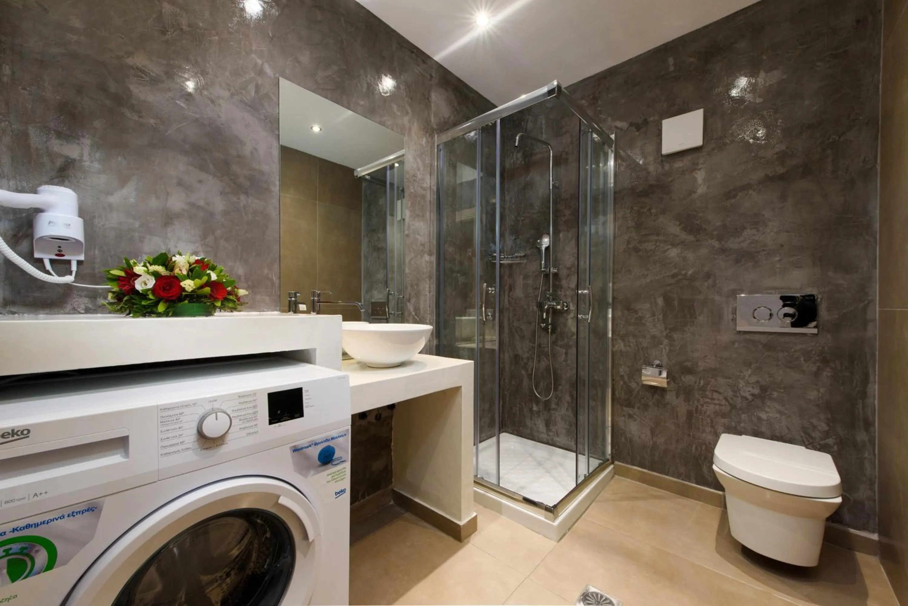 Shower in Angelo Del'Arte Estate