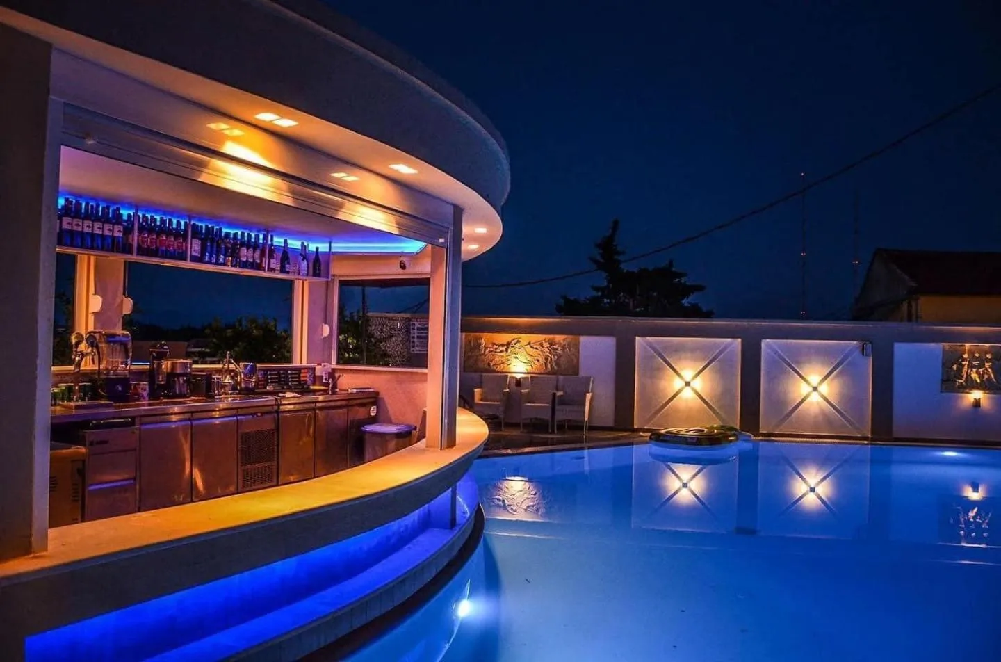 Night in Angelo Del'Arte Estate