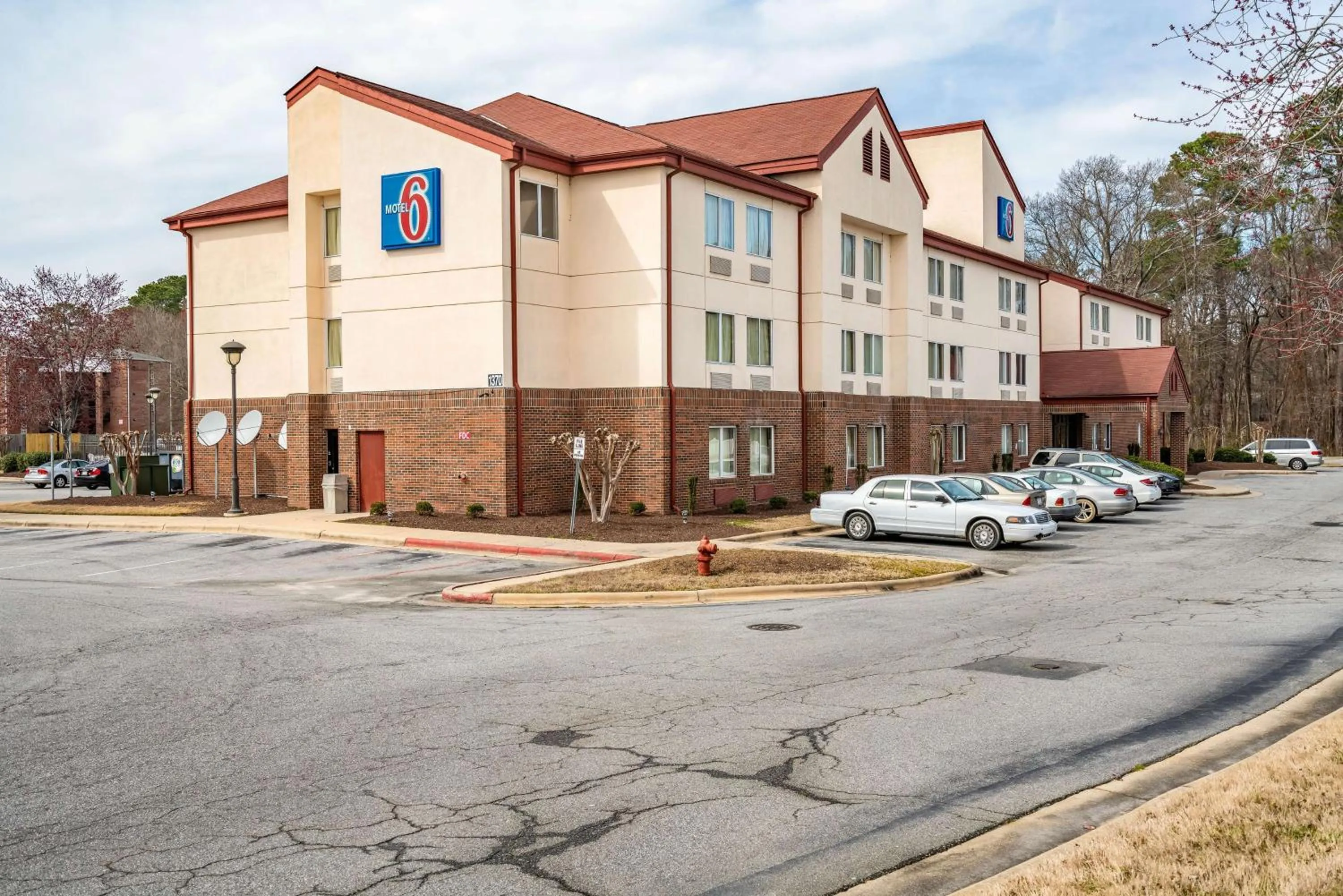Property building in Motel 6-Rocky Mount, NC