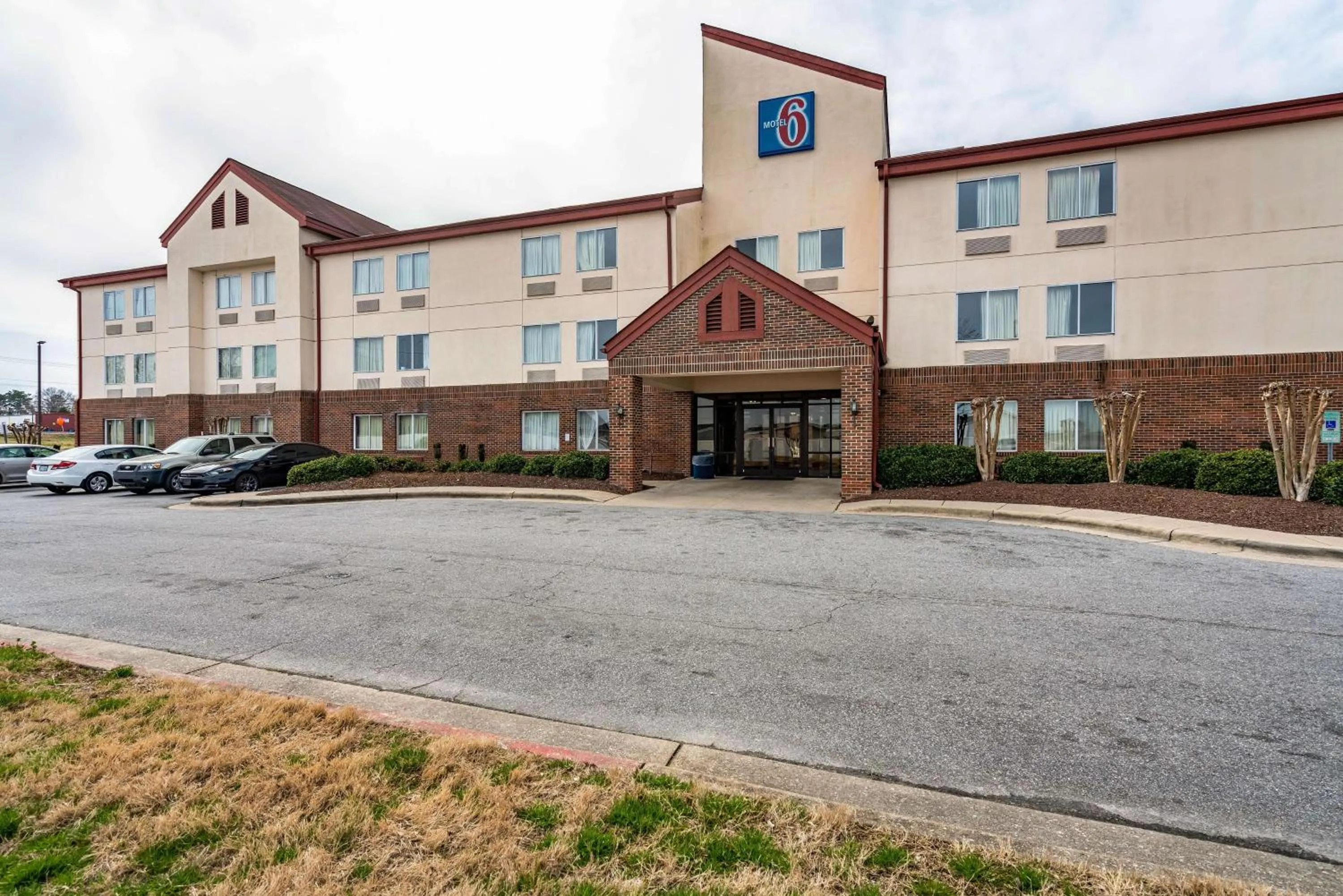 Property building in Motel 6-Rocky Mount, NC