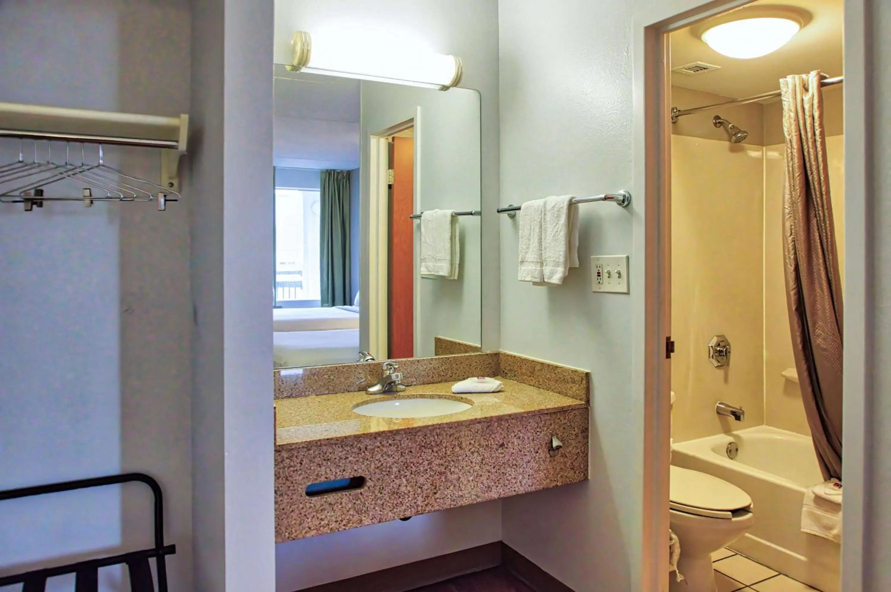 Bathroom in Motel 6-Buffalo, NY - Airport - Williamsville