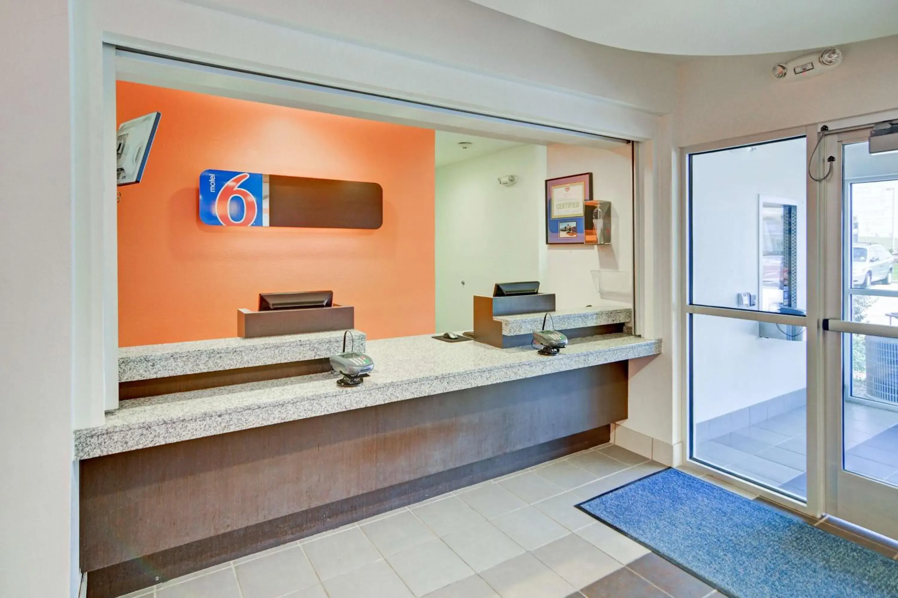 Lobby or reception in Motel 6-Roanoke, TX - Northlake - Speedway Lobby or reception in Motel 6-Roanoke, TX - Northlake - Speedway