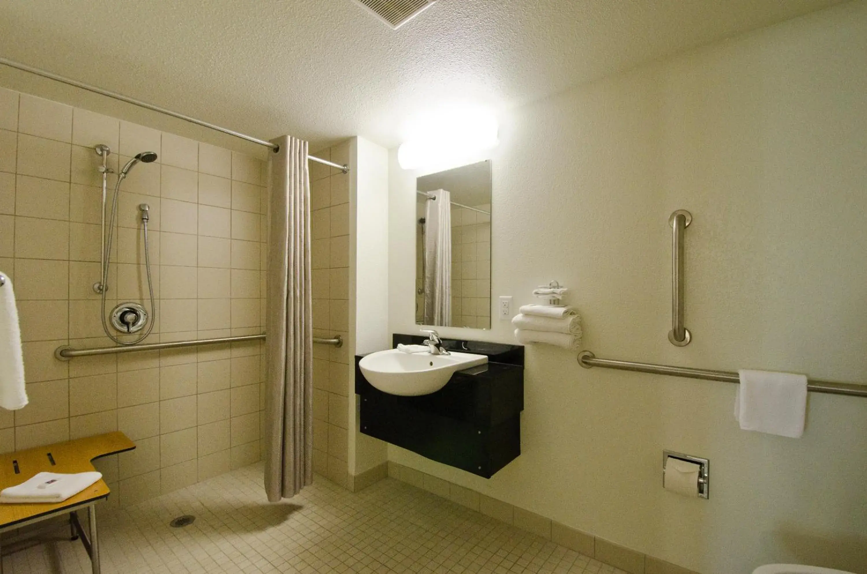 Shower, Bathroom in Motel 6-Frederick, MD - Fort Detrick