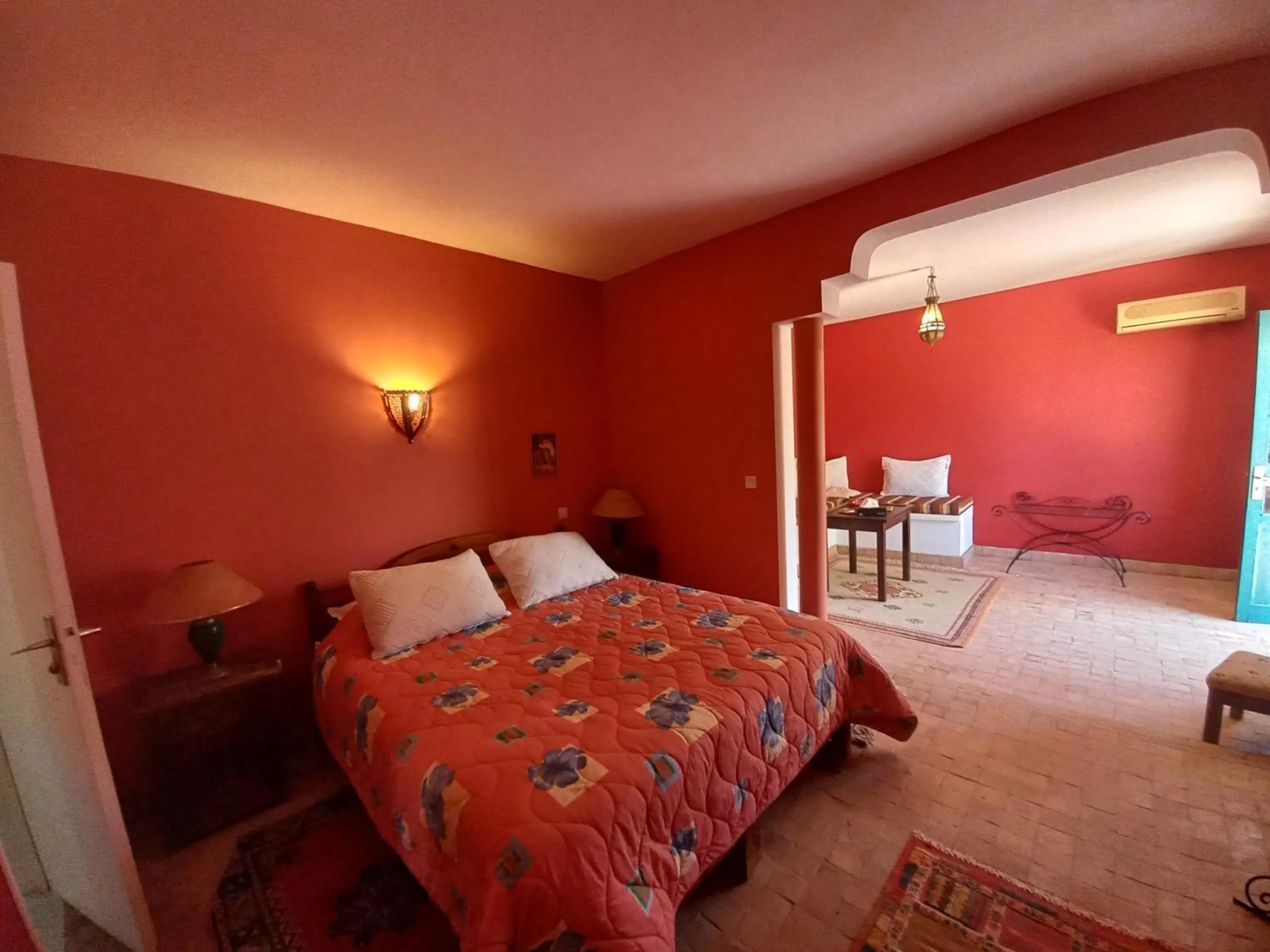 Bed in Les Tourmalines