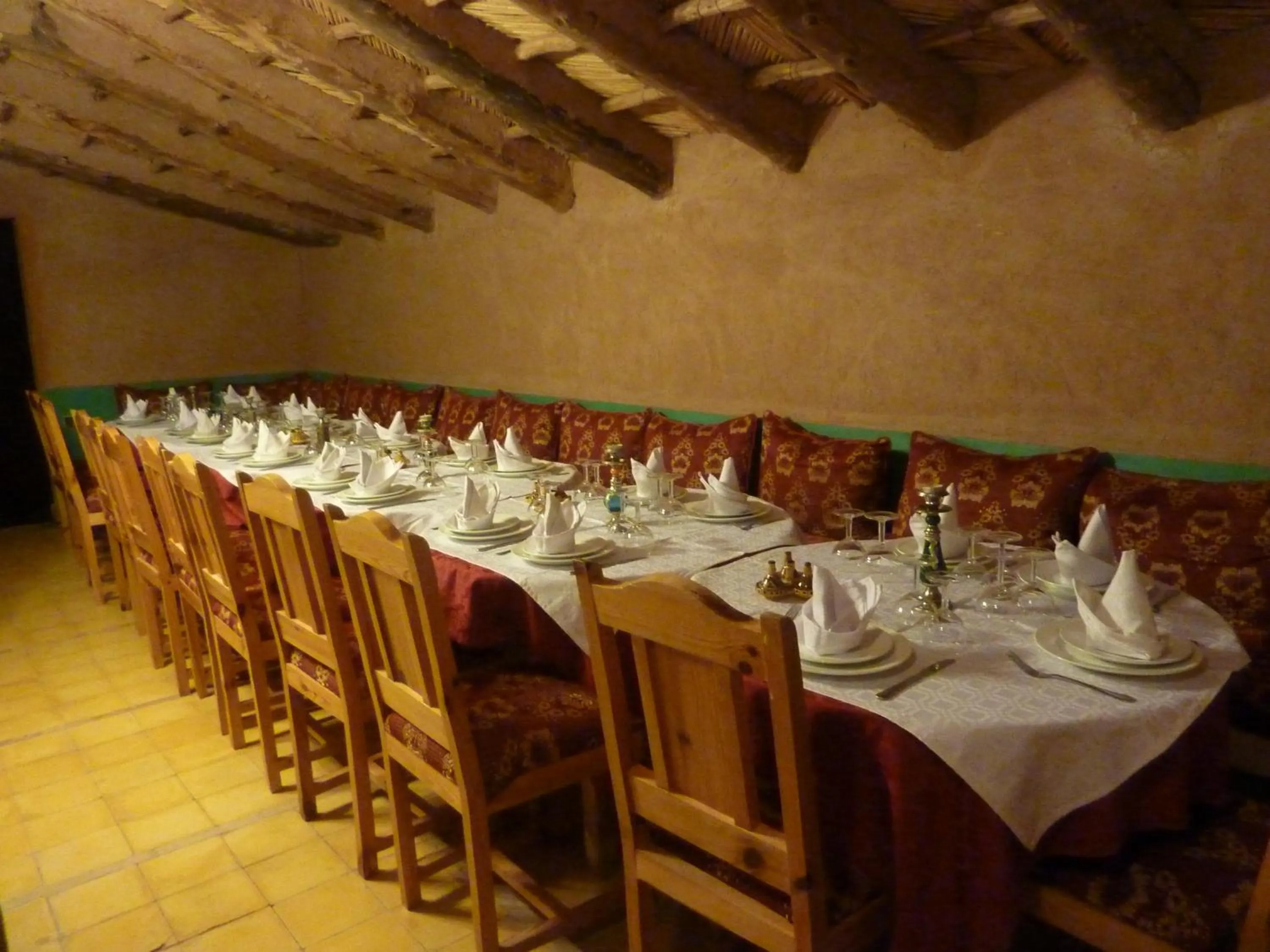 Restaurant/places to eat in Les Tourmalines
