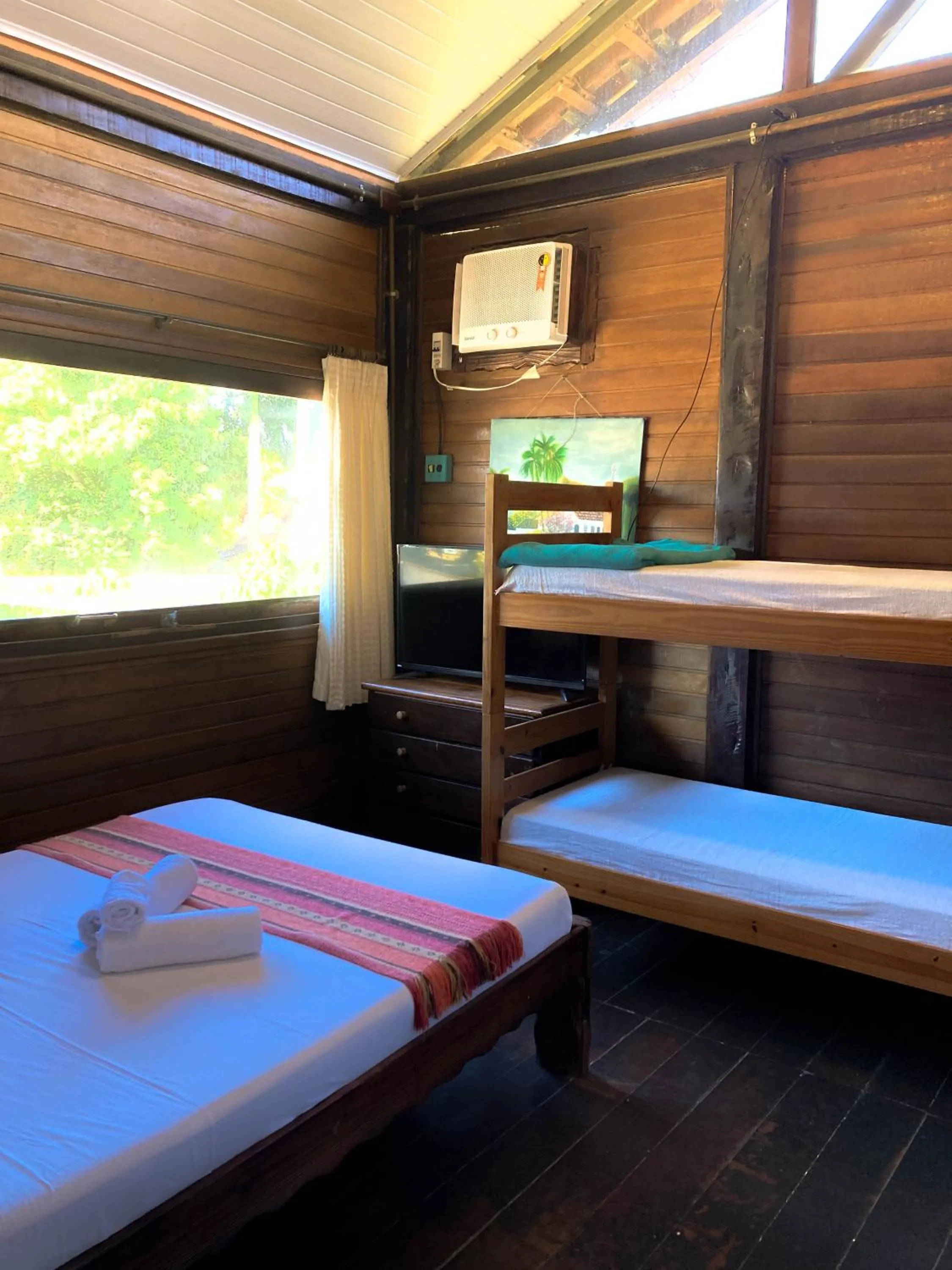 Photo of the whole room, Bed in Hostel Sereia do Mar