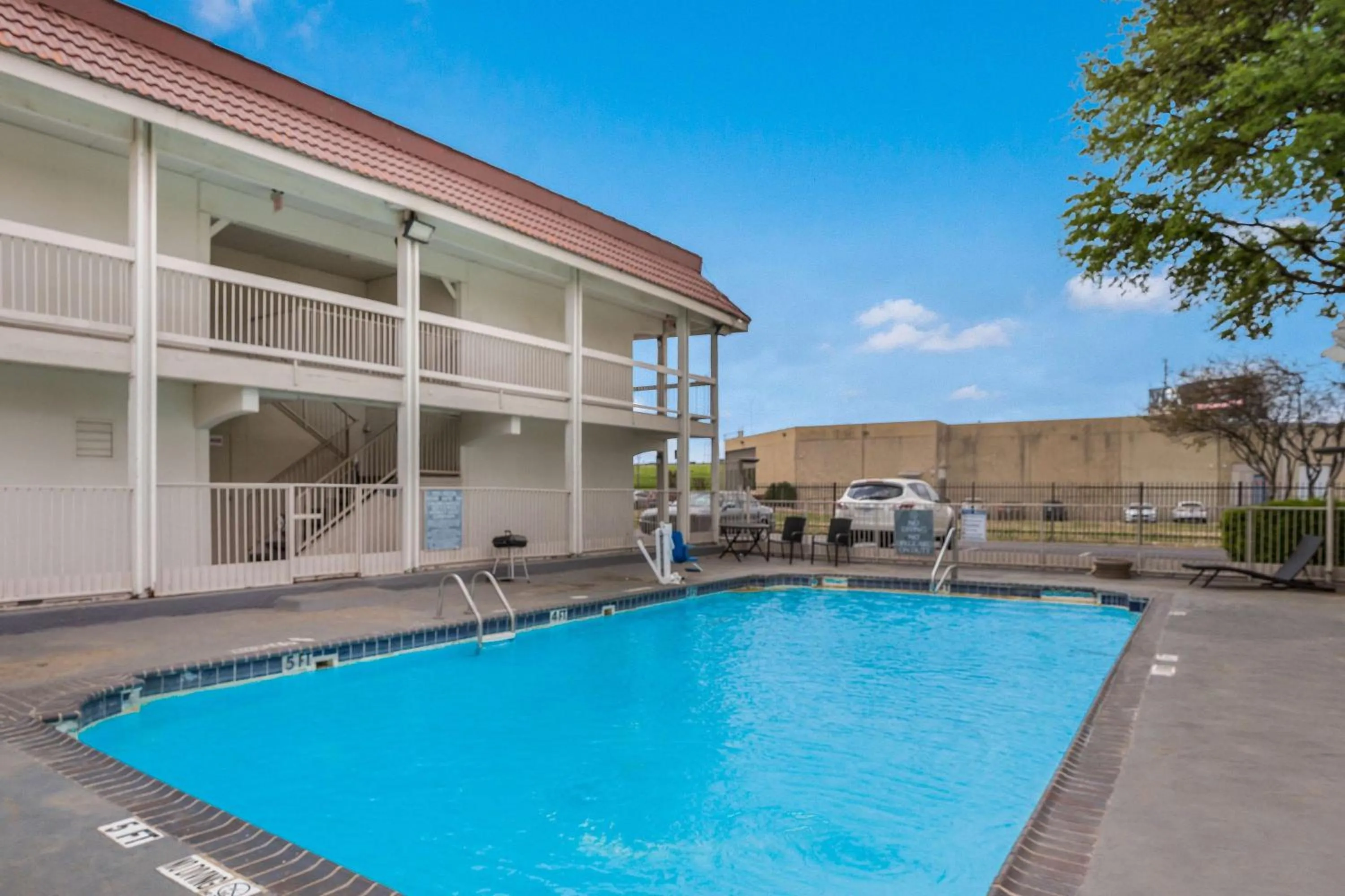 Activities in Motel 6-Dallas, TX - Market Center