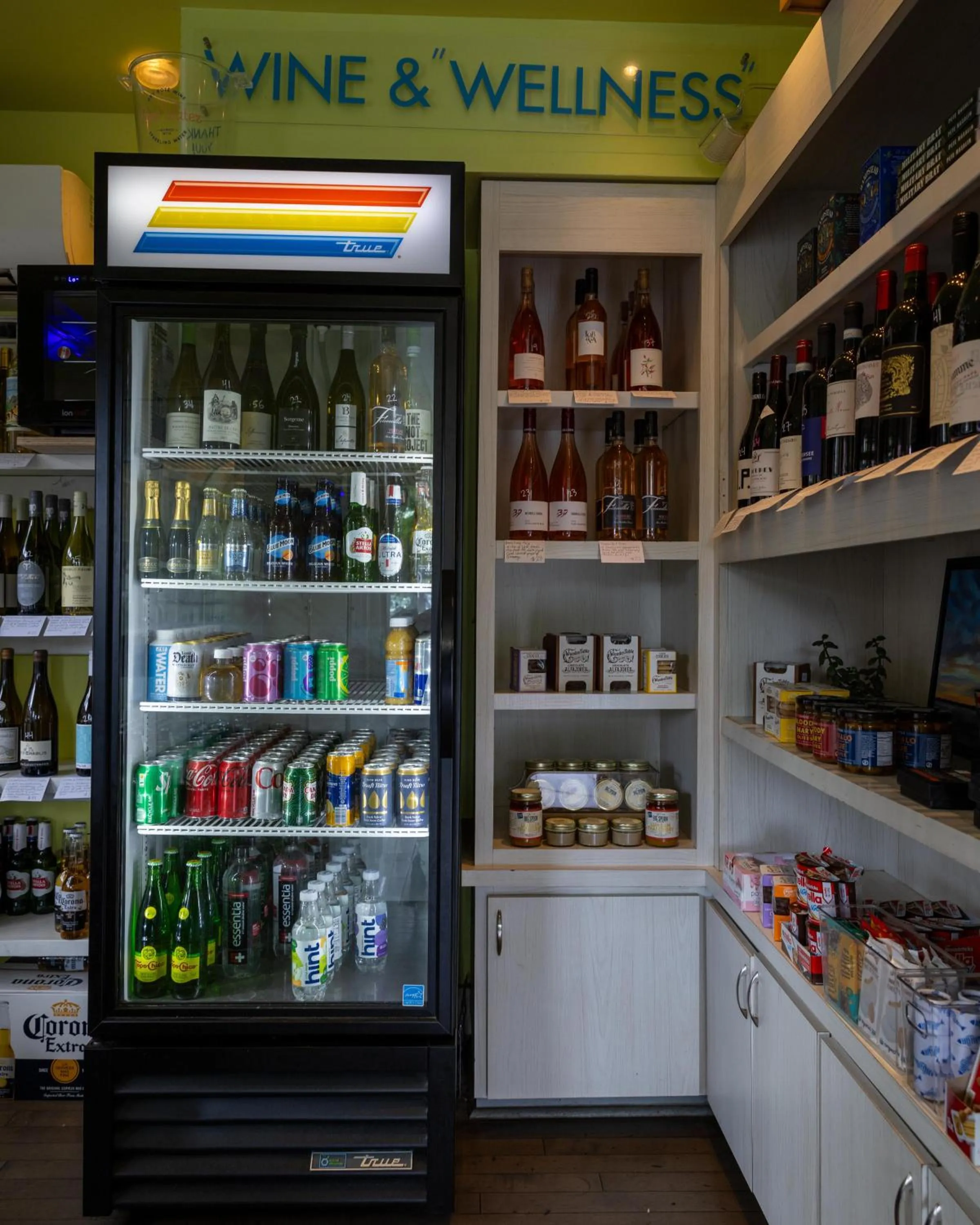 Food and drinks in City Loft Hotel