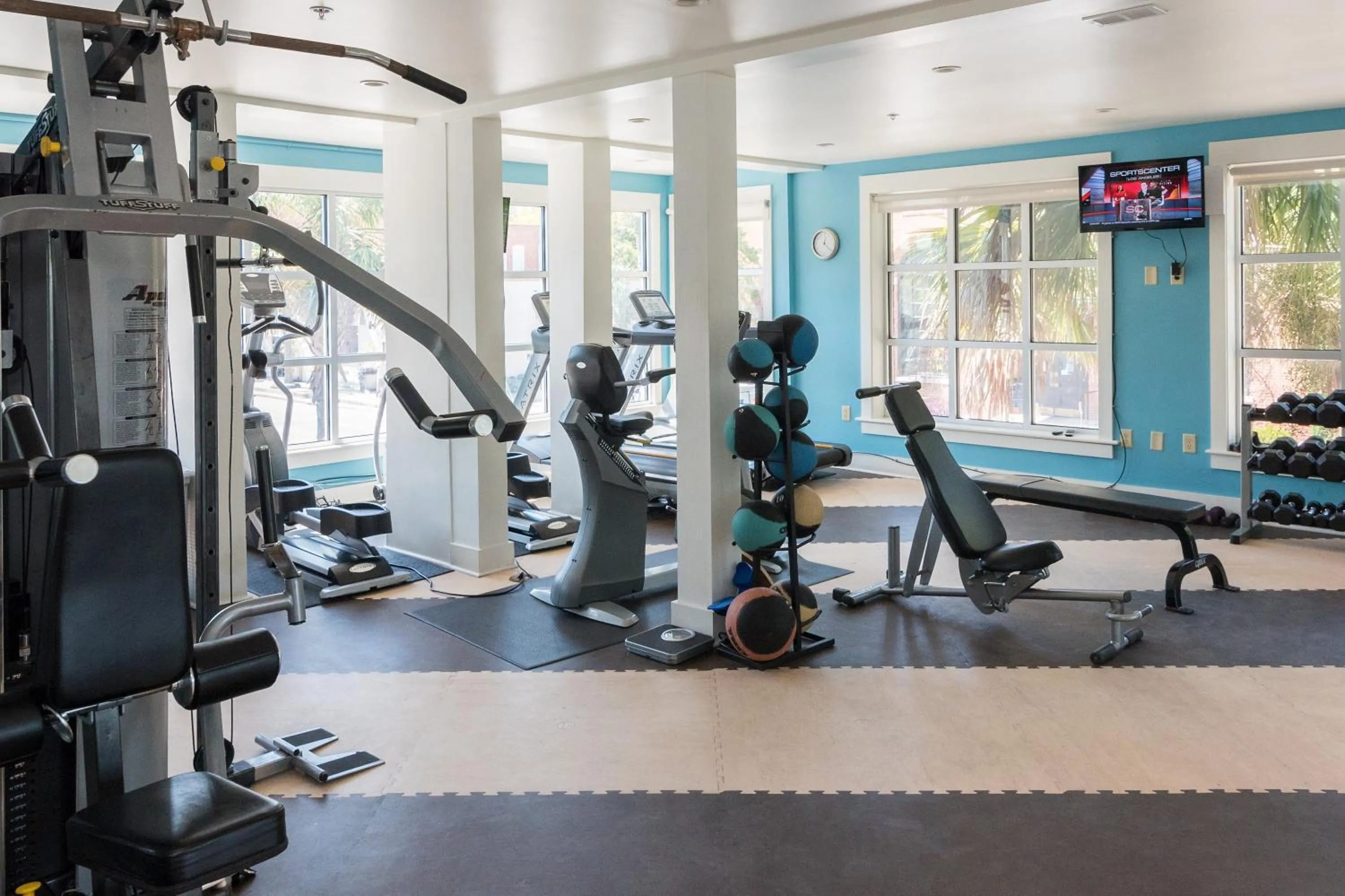 Fitness centre/facilities in City Loft Hotel