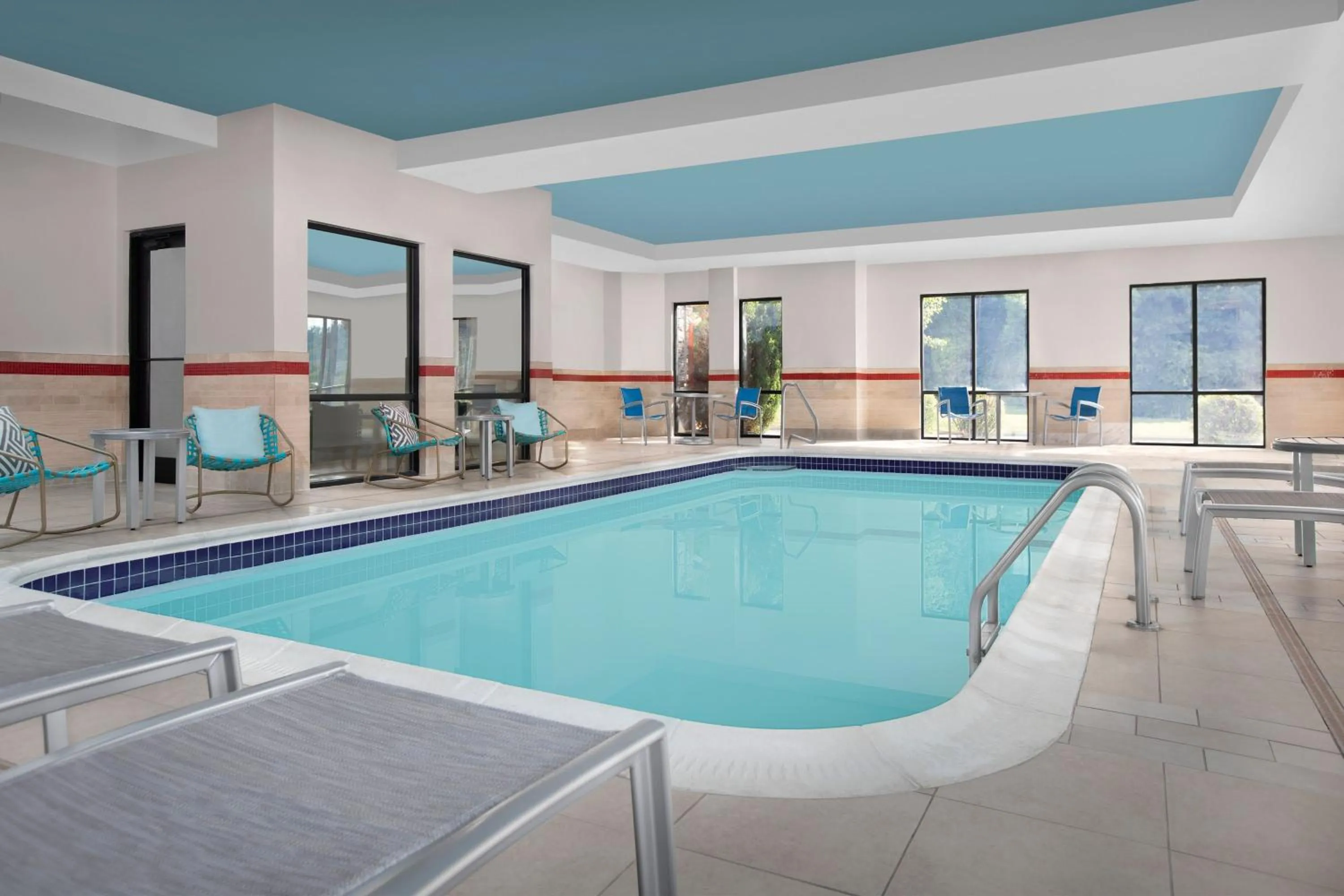 Swimming pool in TownePlace Suites Bridgeport Clarksburg