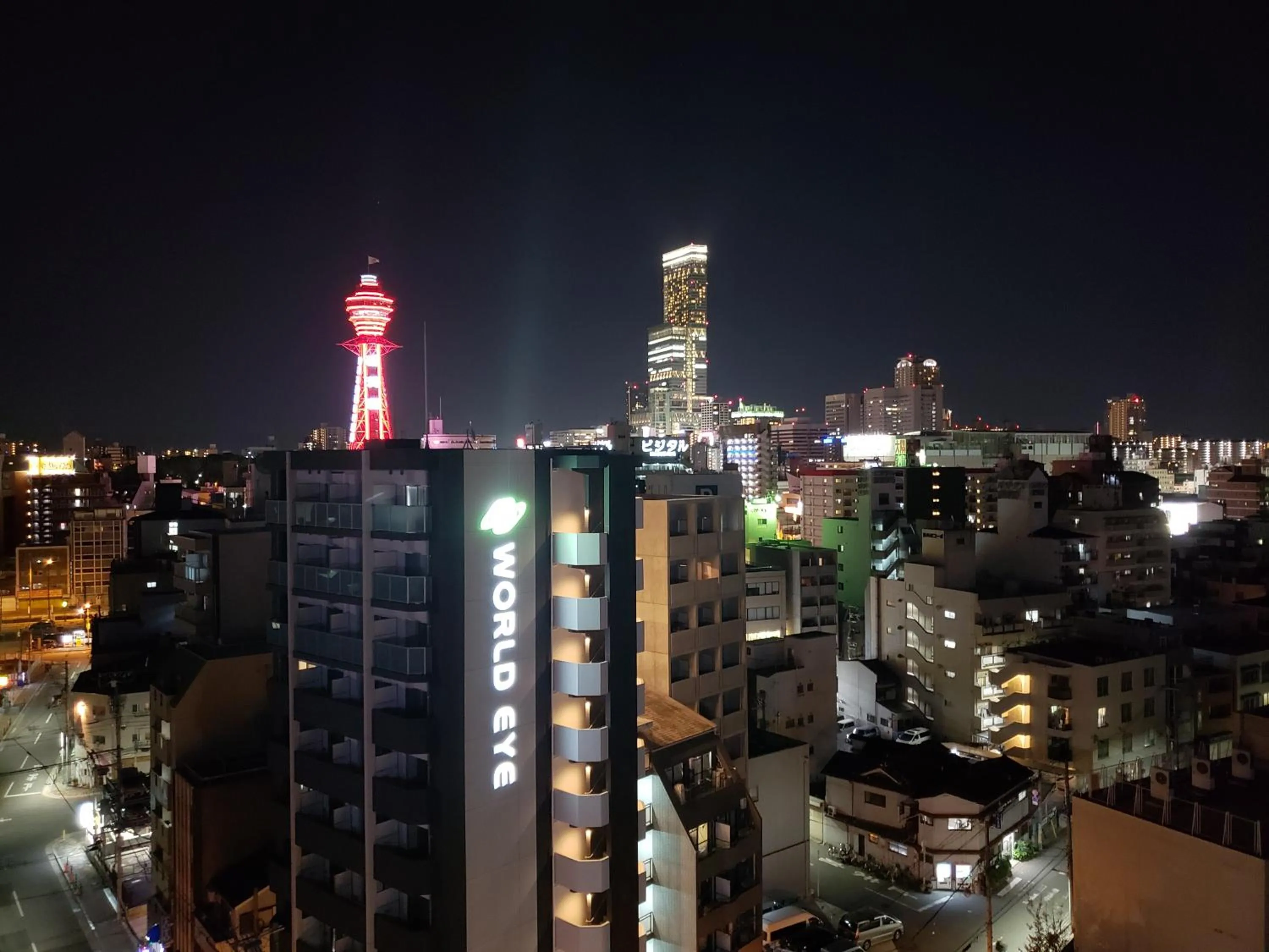 Night in e-stay ebisu