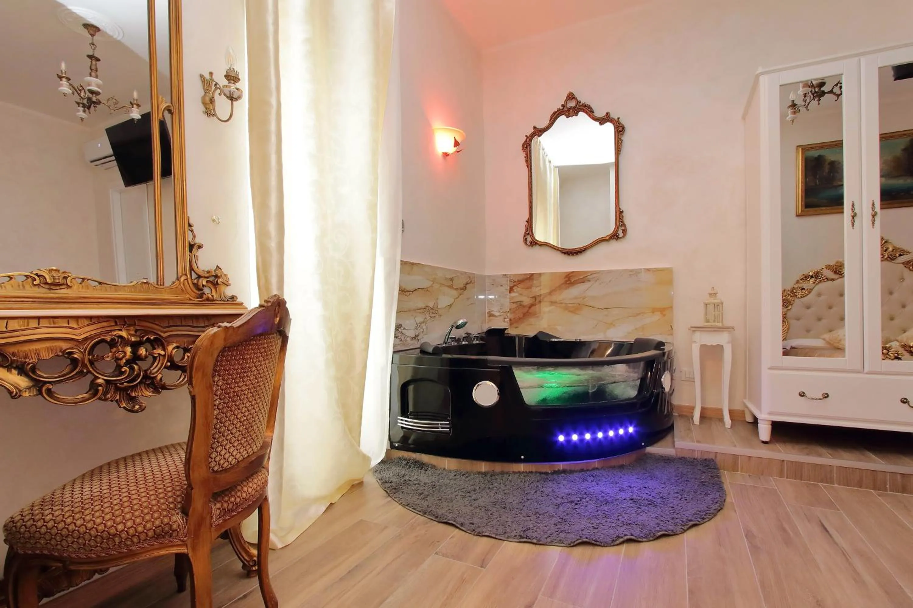 Photo of the whole room in Just Chilling Suite