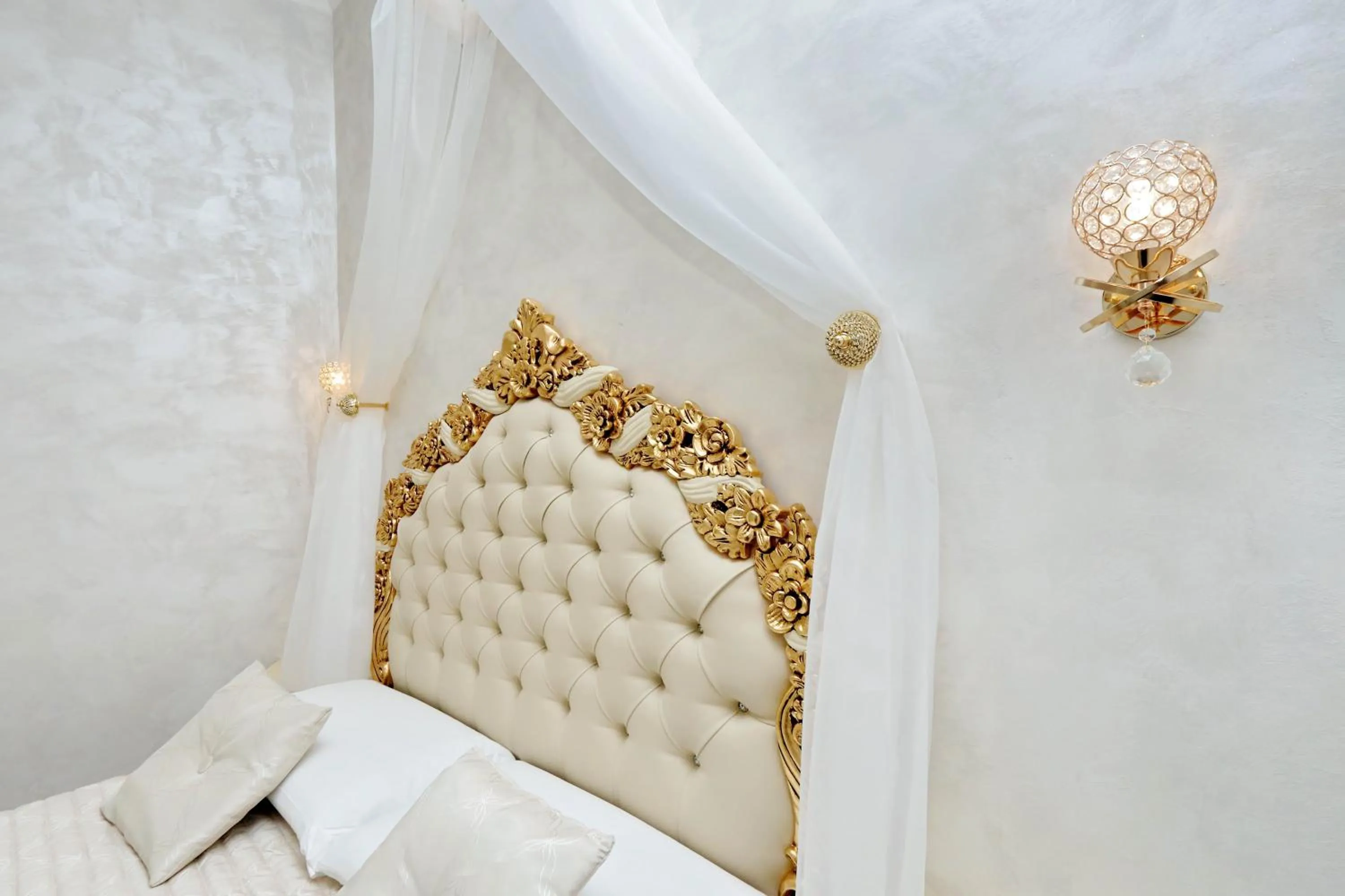 Decorative detail, Bed in Just Chilling Suite