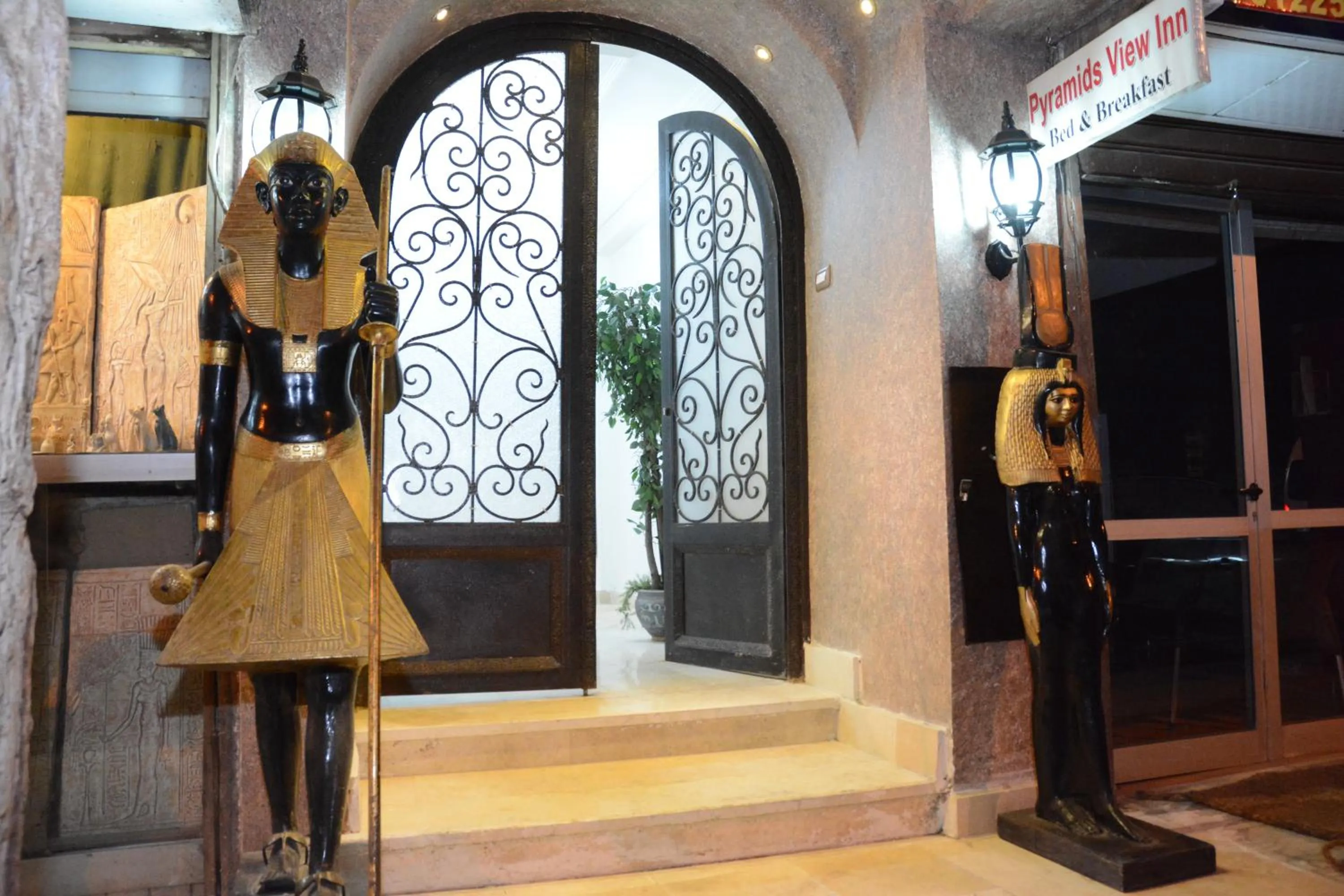 Lobby or reception in Pyramids View Inn Bed & Breakfast