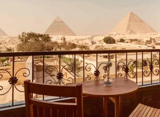 Landmark view in Pyramids View Inn Bed & Breakfast