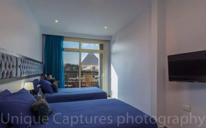 Photo of the whole room, Bed in Pyramids View Inn Bed & Breakfast