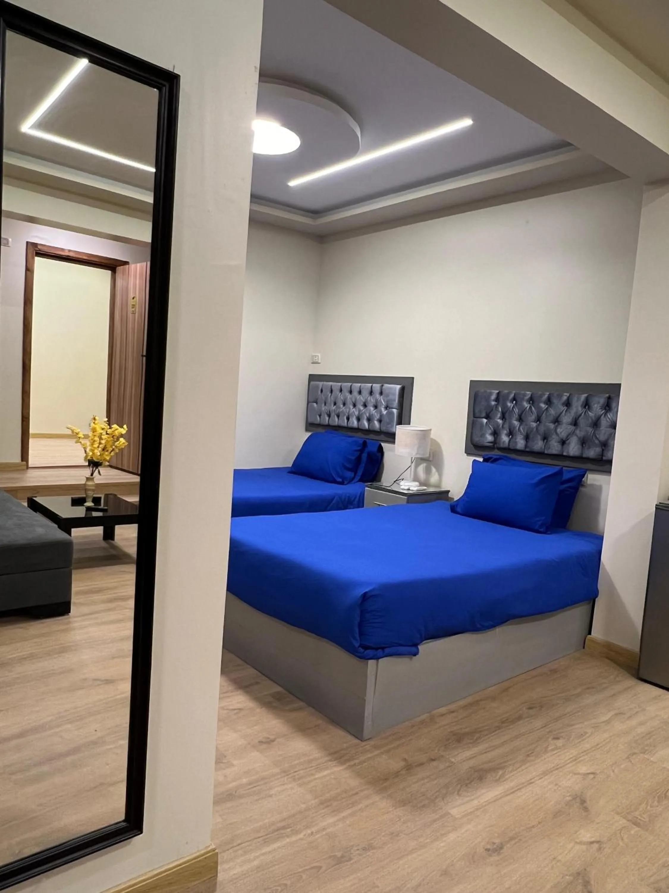 Living room, Bed in Pyramids View Inn Bed & Breakfast