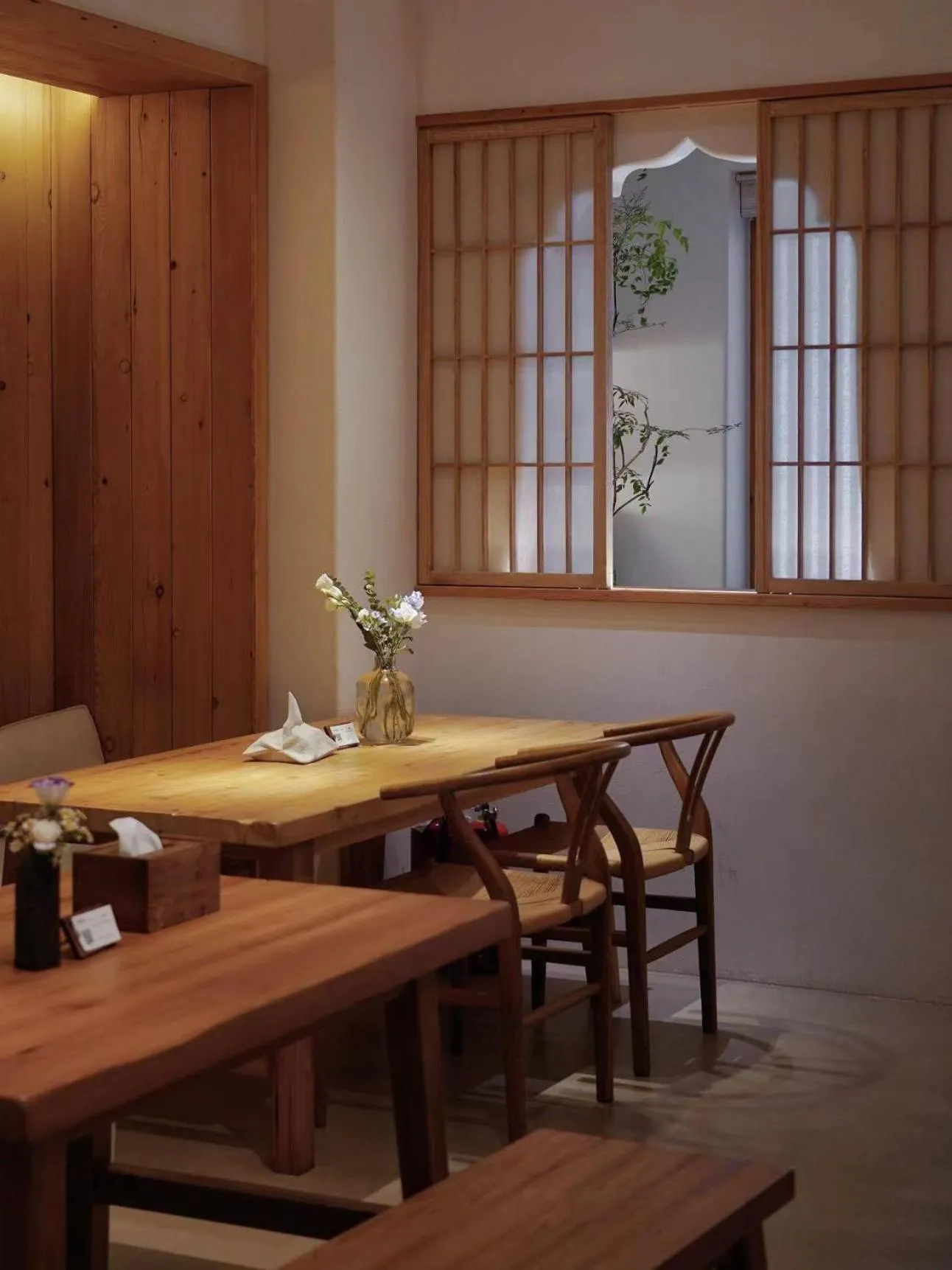 Dining area in Hantang Inn Hostel Xi'an
