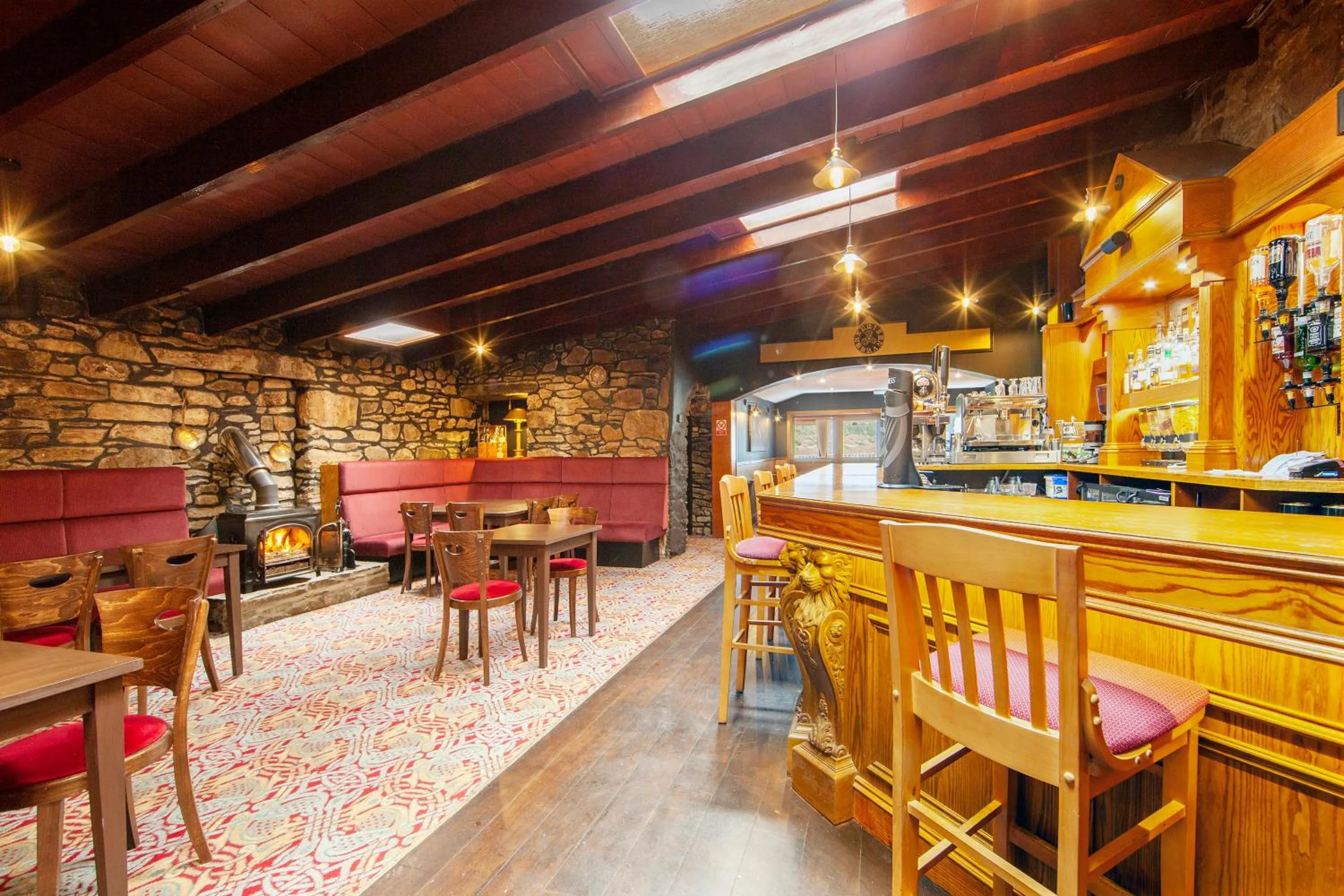 Restaurant/places to eat in The Galley Of Lorne Inn