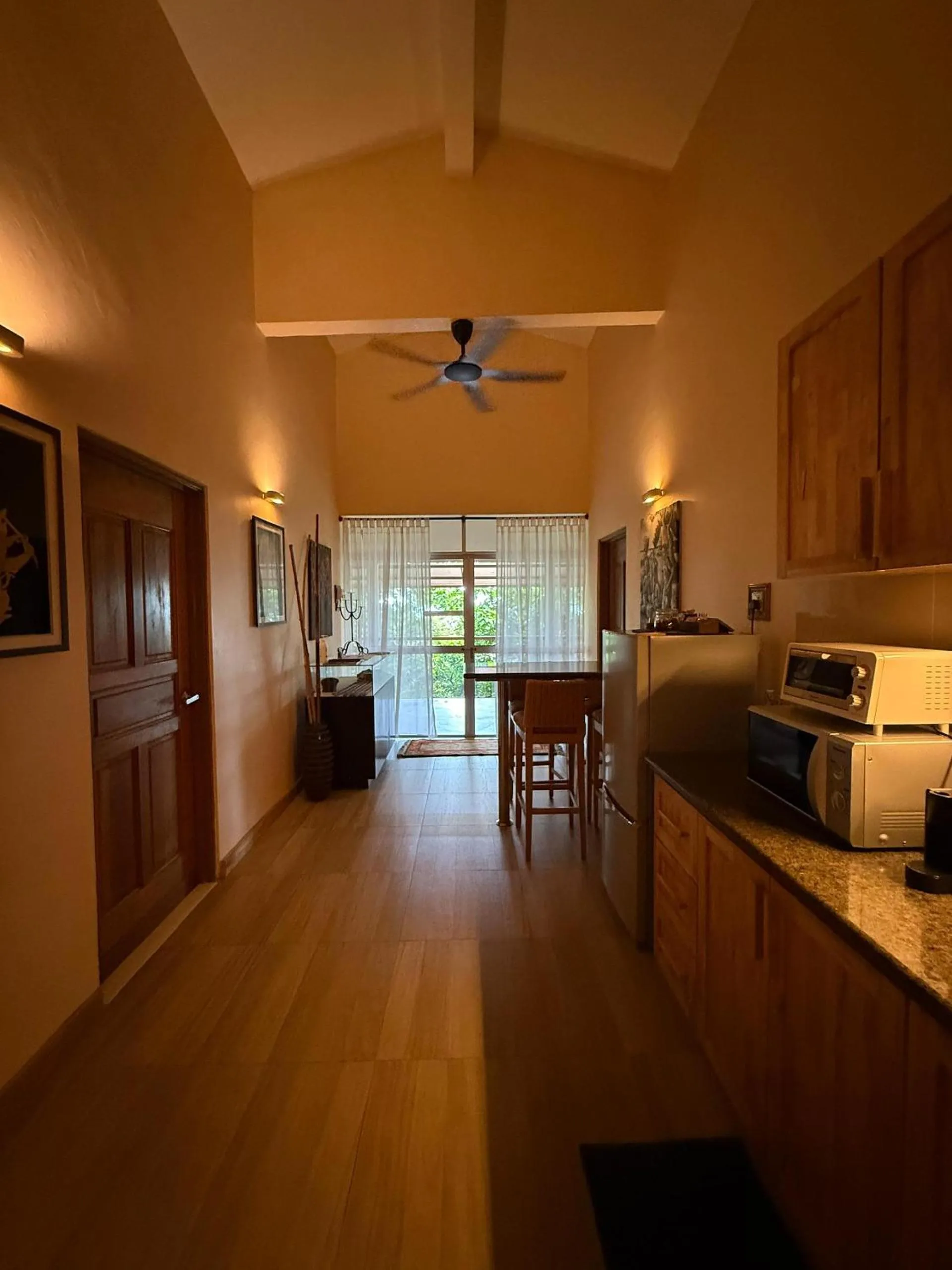 Kitchen or kitchenette in Ambong Rainforest Retreat
