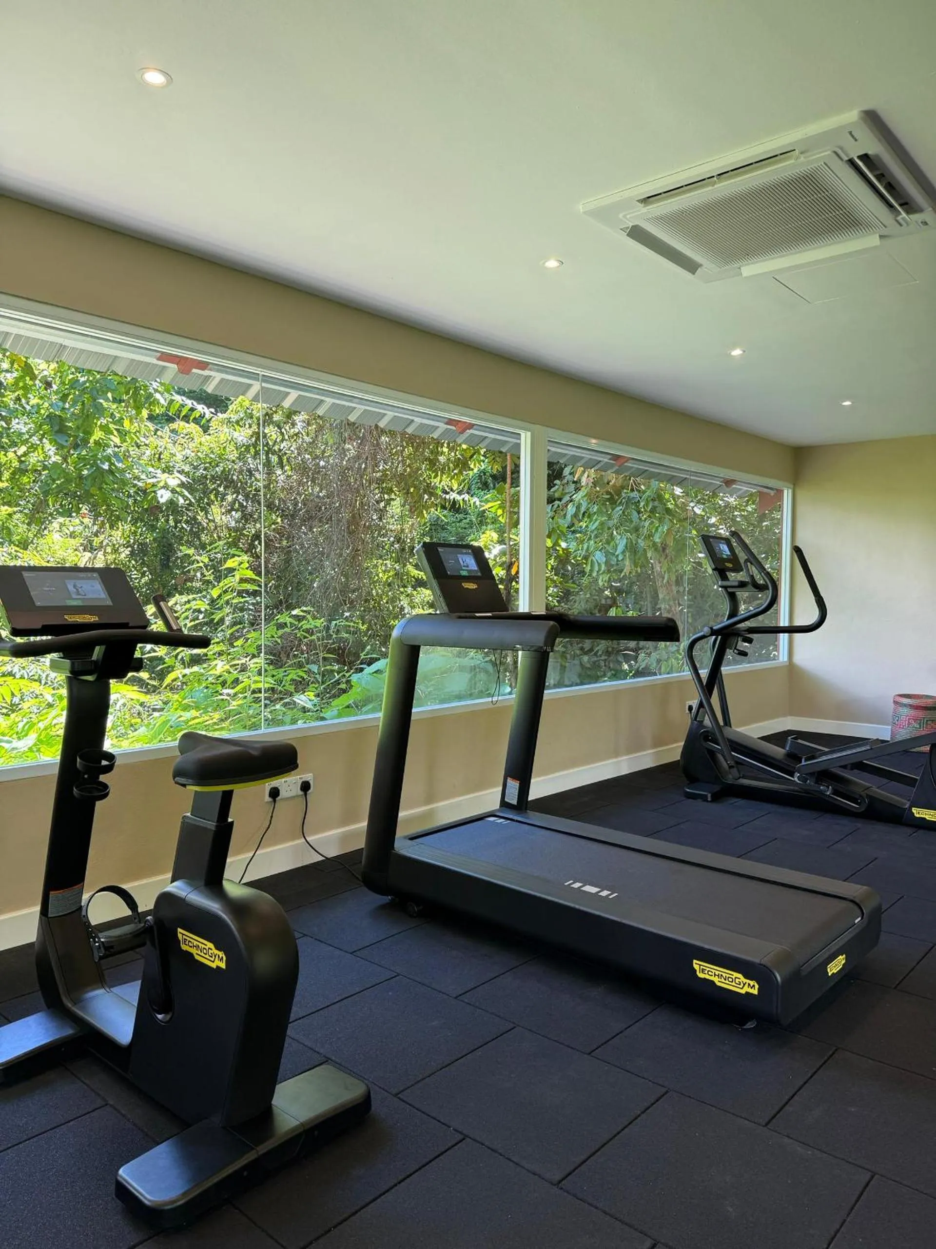Fitness centre/facilities in Ambong Rainforest Retreat