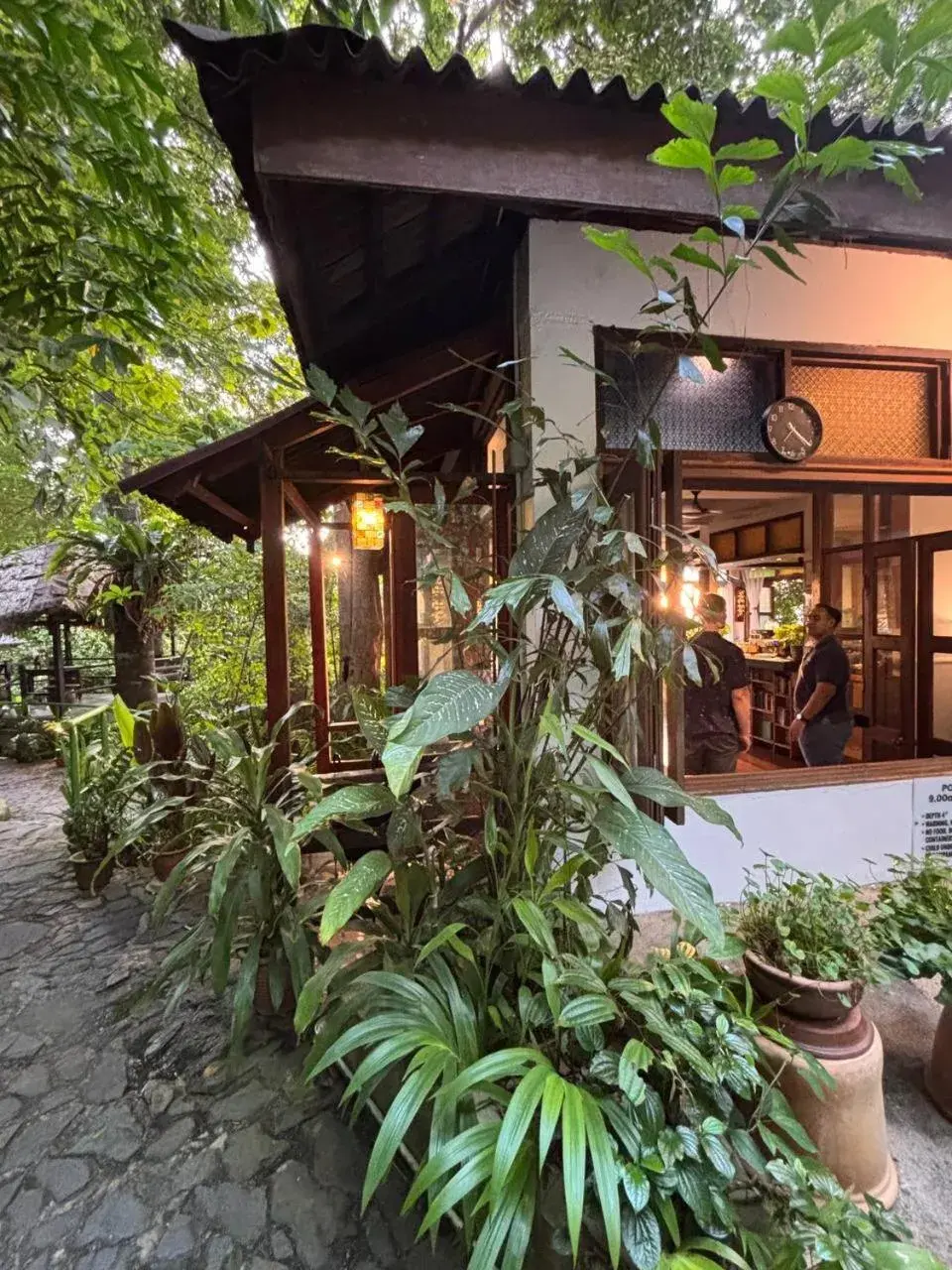 Restaurant/places to eat in Ambong Rainforest Retreat Restaurant/places to eat in Ambong Rainforest Retreat