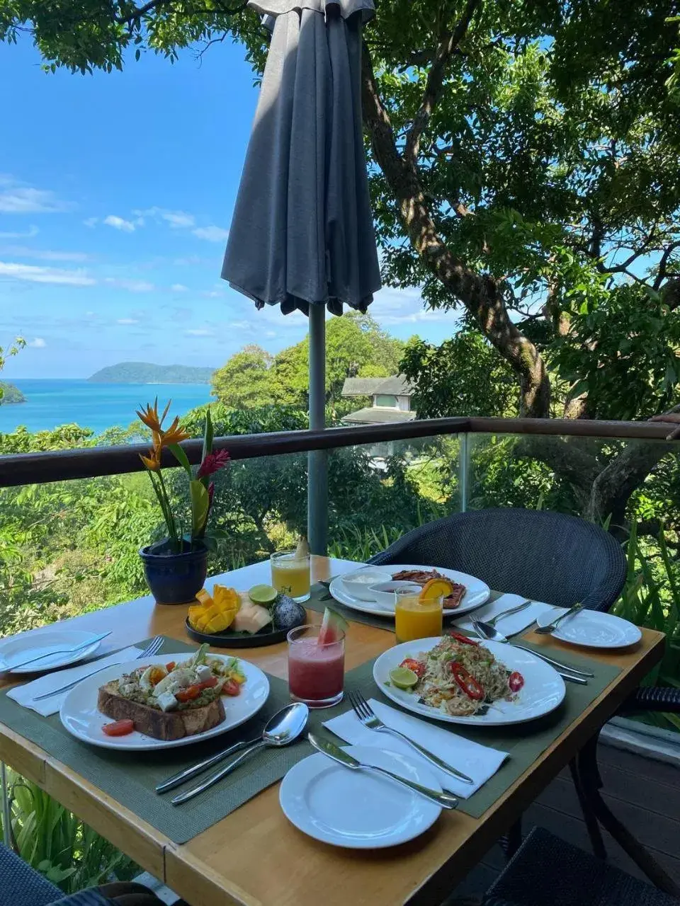 Restaurant/places to eat in Ambong Rainforest Retreat Restaurant/places to eat in Ambong Rainforest Retreat