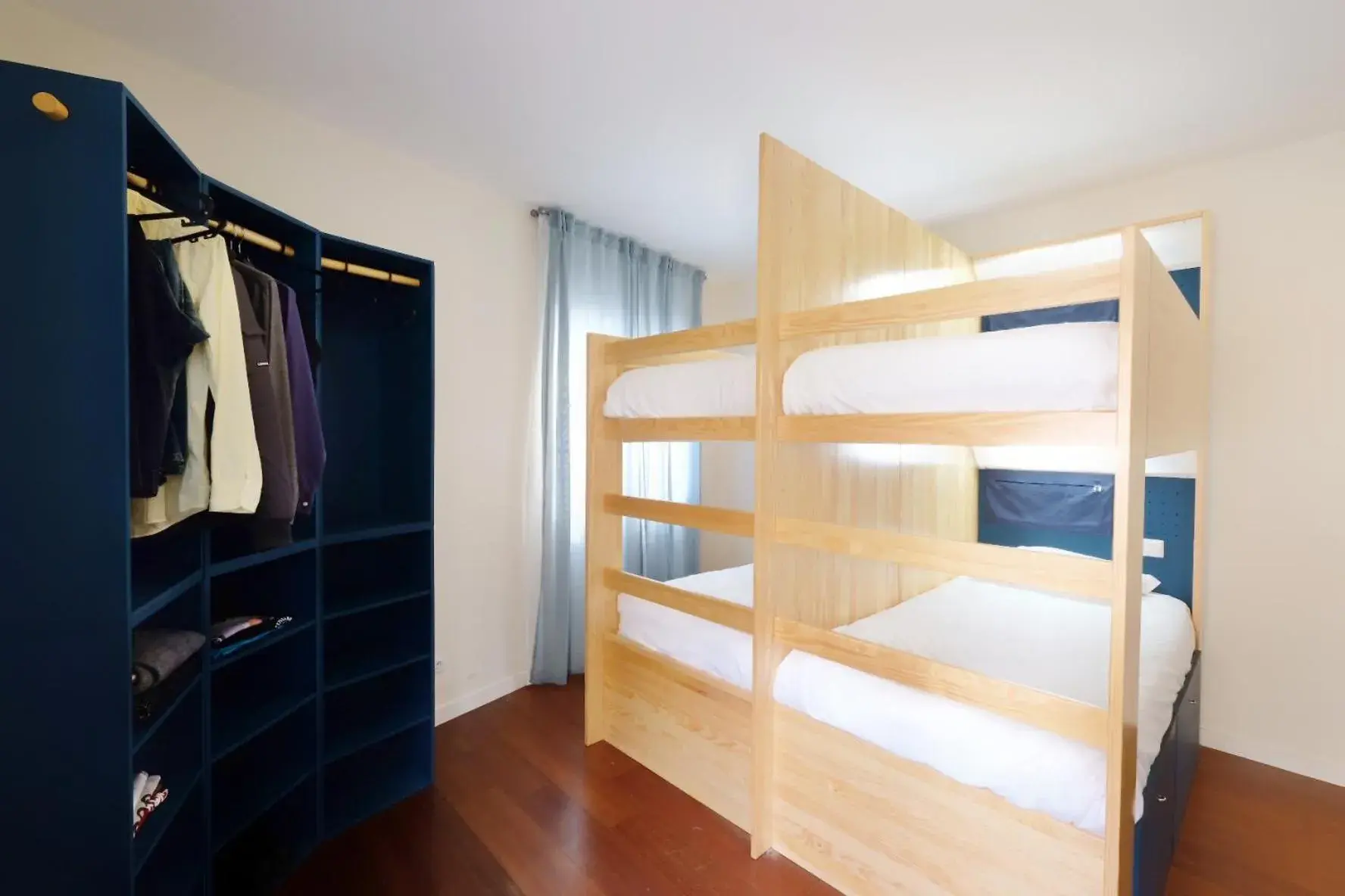 Single Bed in 6-Bed Dormitory Room in InnEsposende Sports Hostel Single Bed in 6-Bed Dormitory Room in InnEsposende Sports Hostel