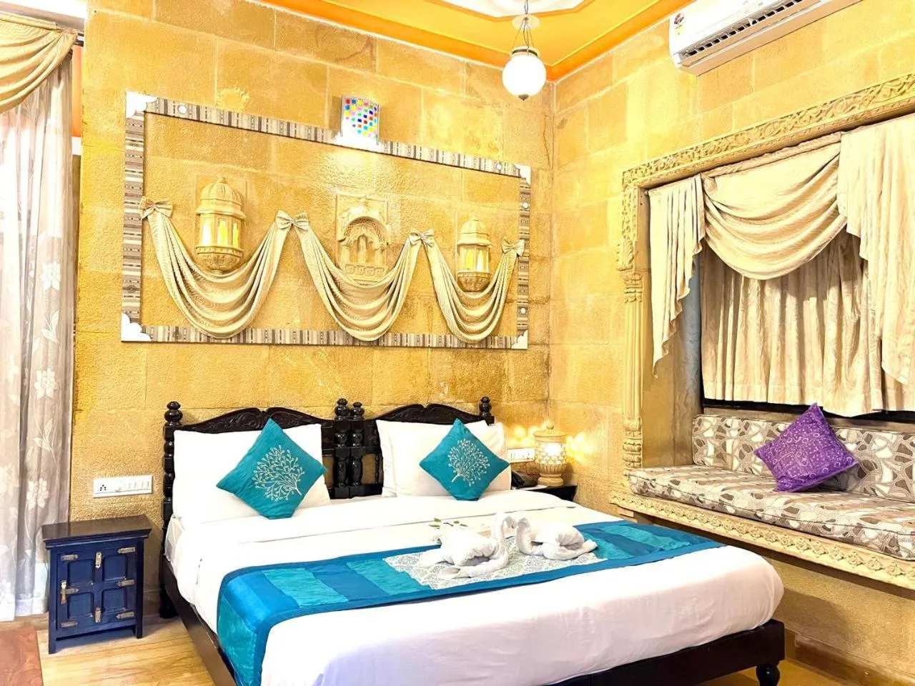 Bed in Hotel Tokyo Palace