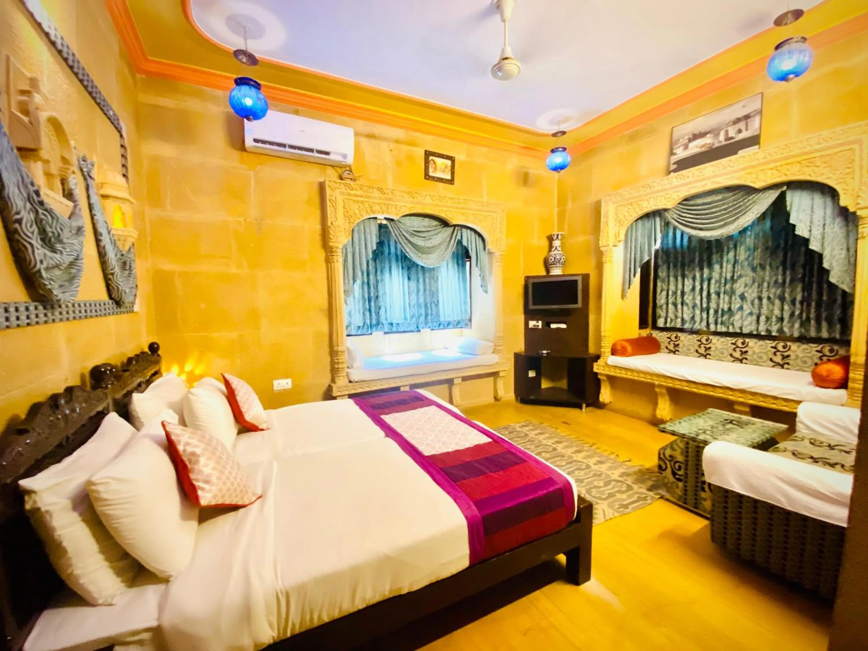 TV and multimedia, Bed in Hotel Tokyo Palace