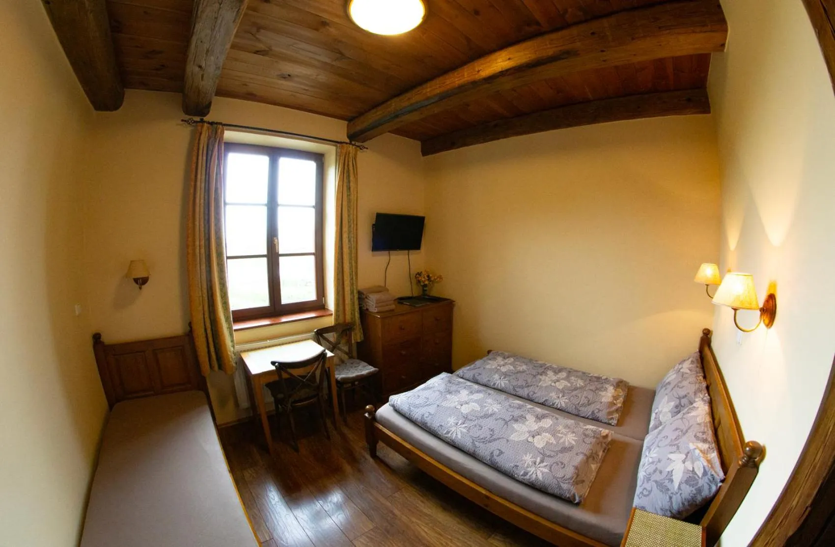 Property building, Bed in Stary dum