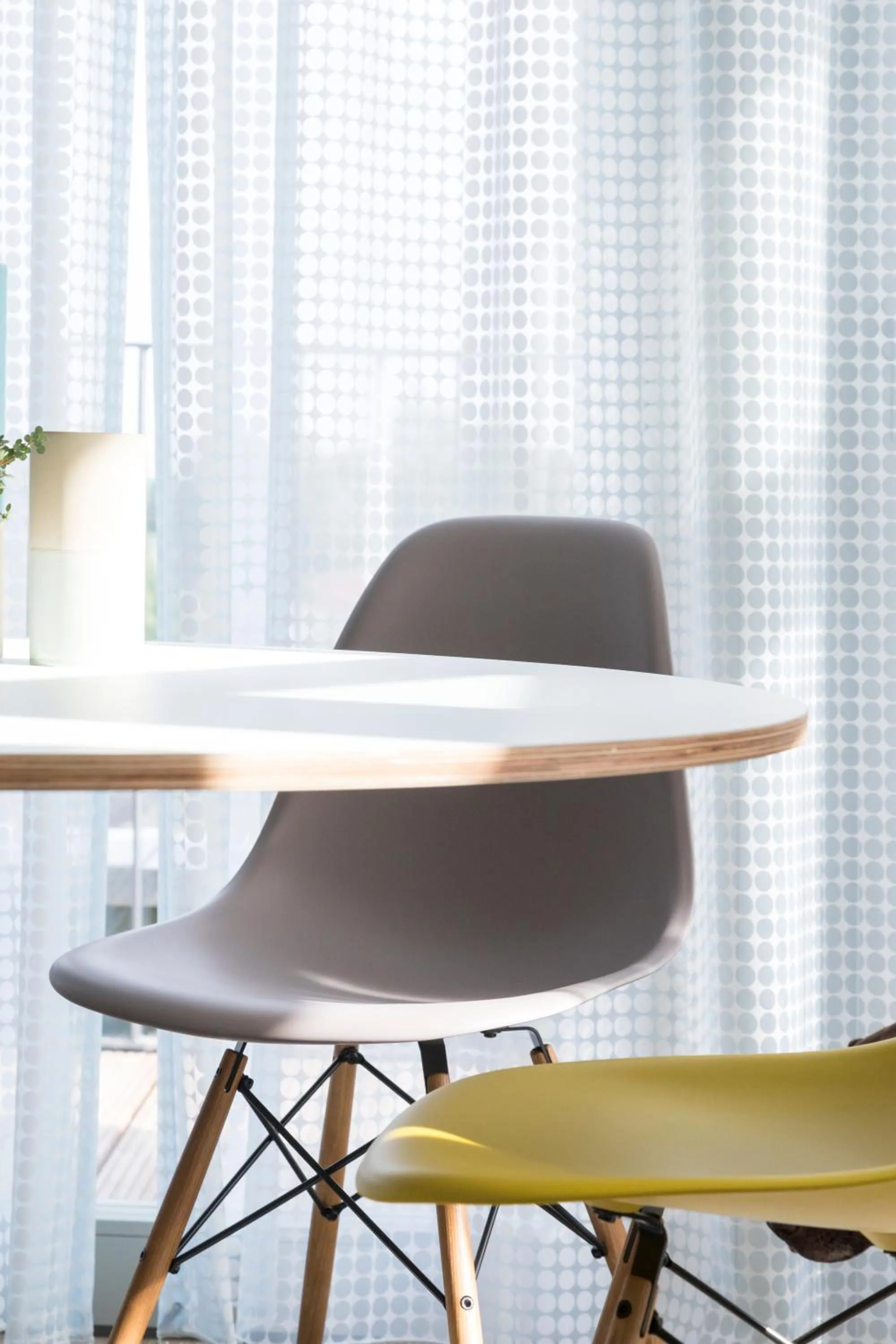 Dining area in Park Penthouses Insel Eiswerder by Suite030