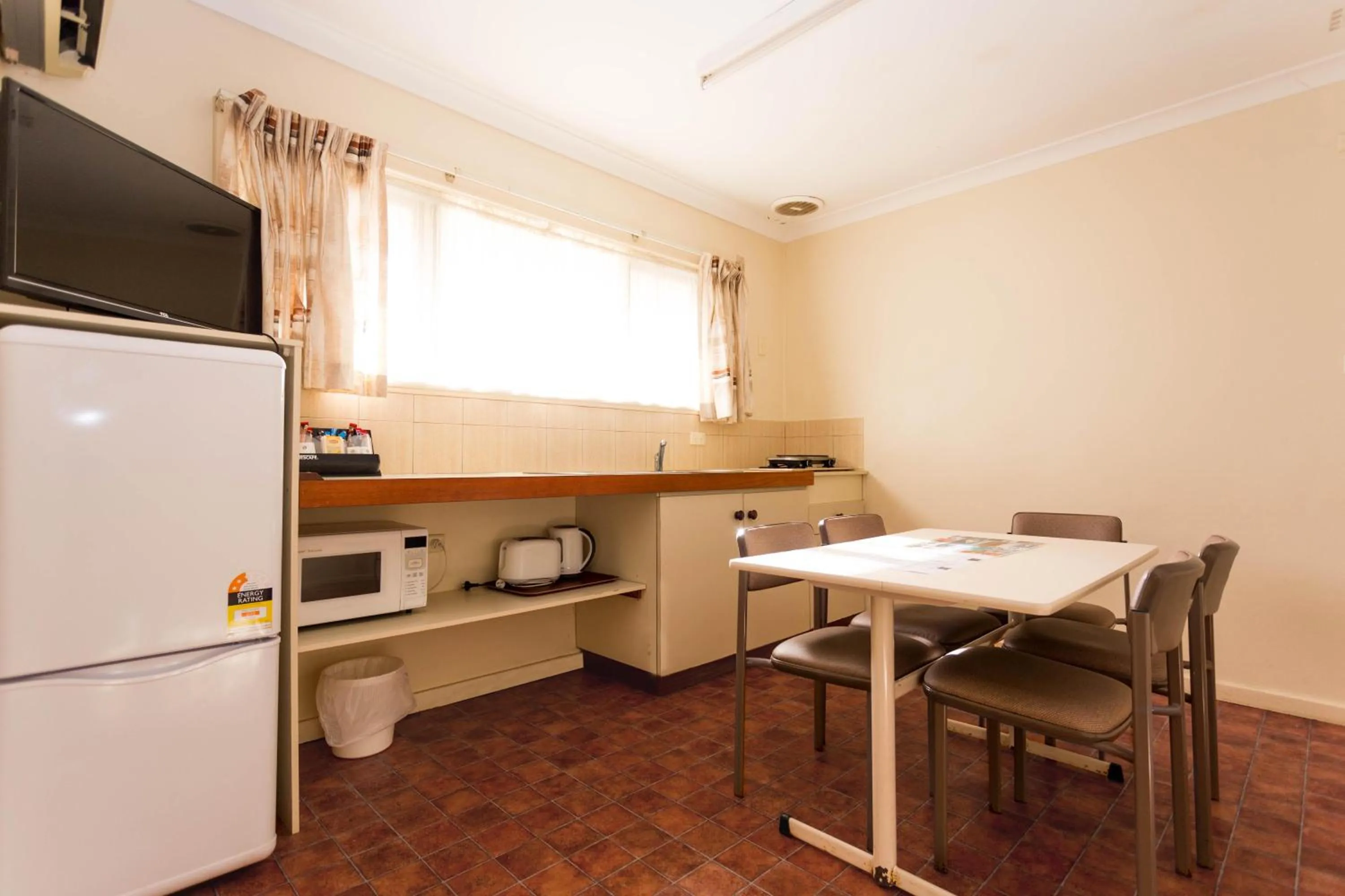 Coffee/tea facilities in Sleepwell Motel