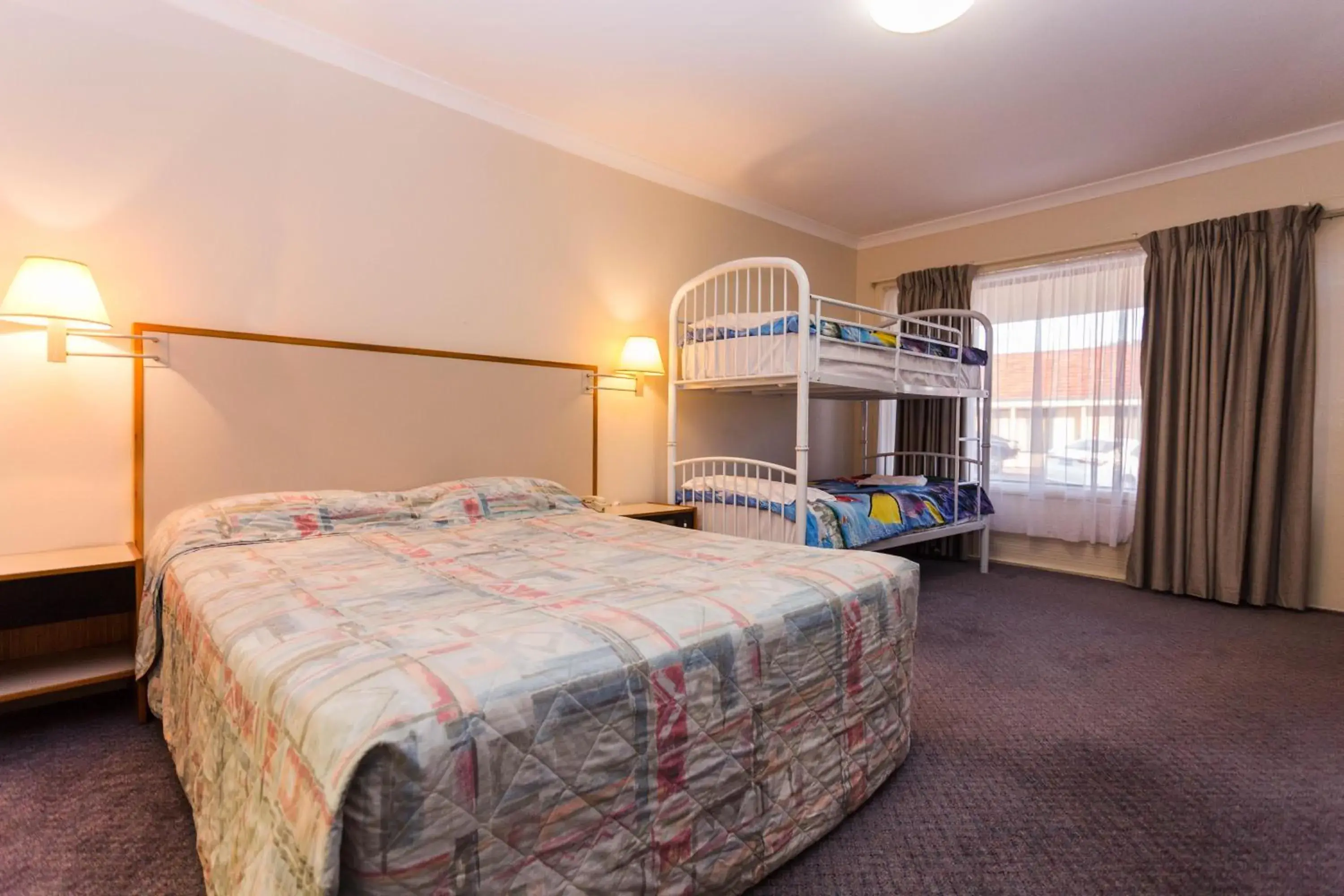 Bed in Sleepwell Motel Bed in Sleepwell Motel