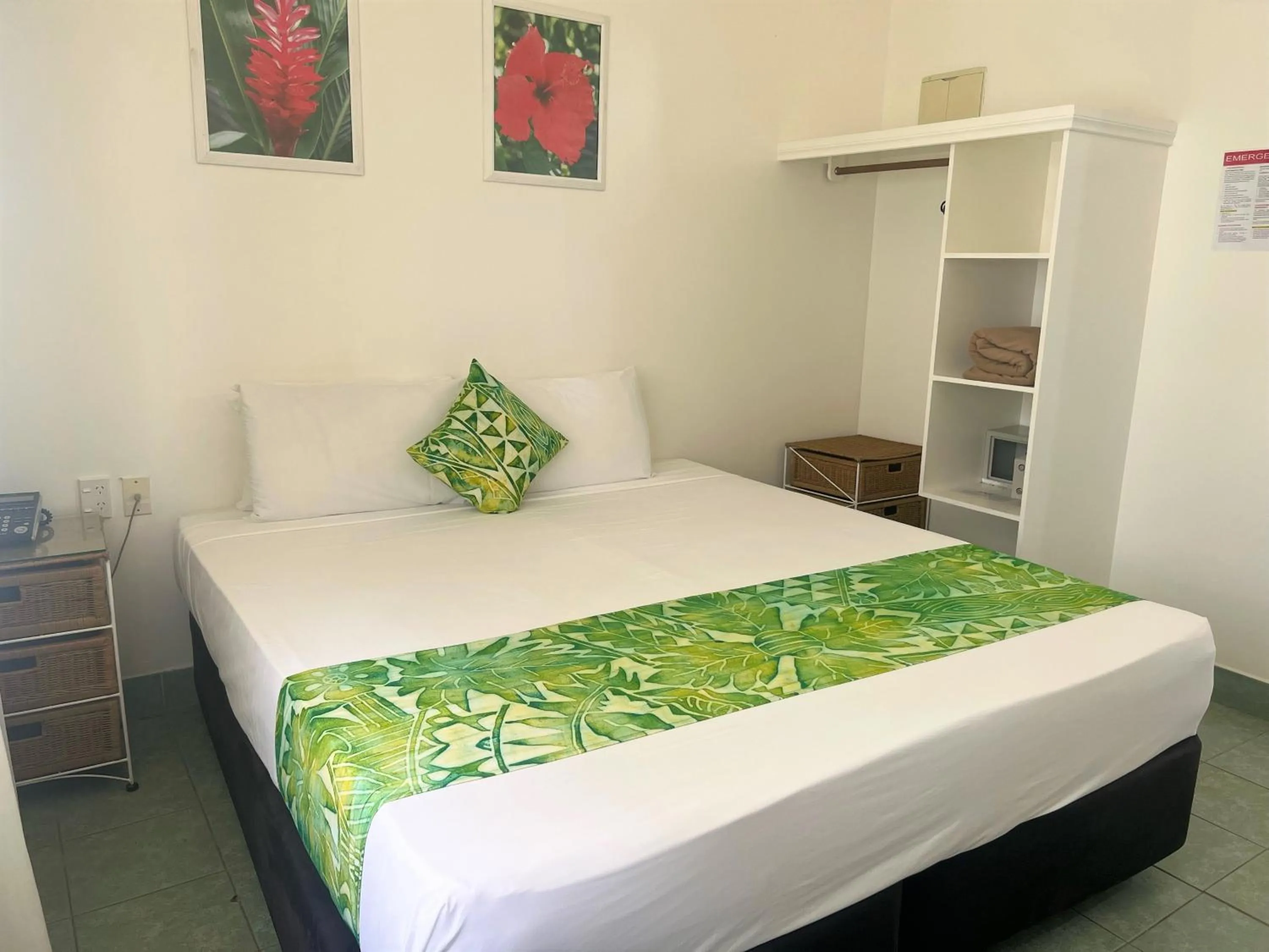Bed in Club Raro Resort- Adults Only