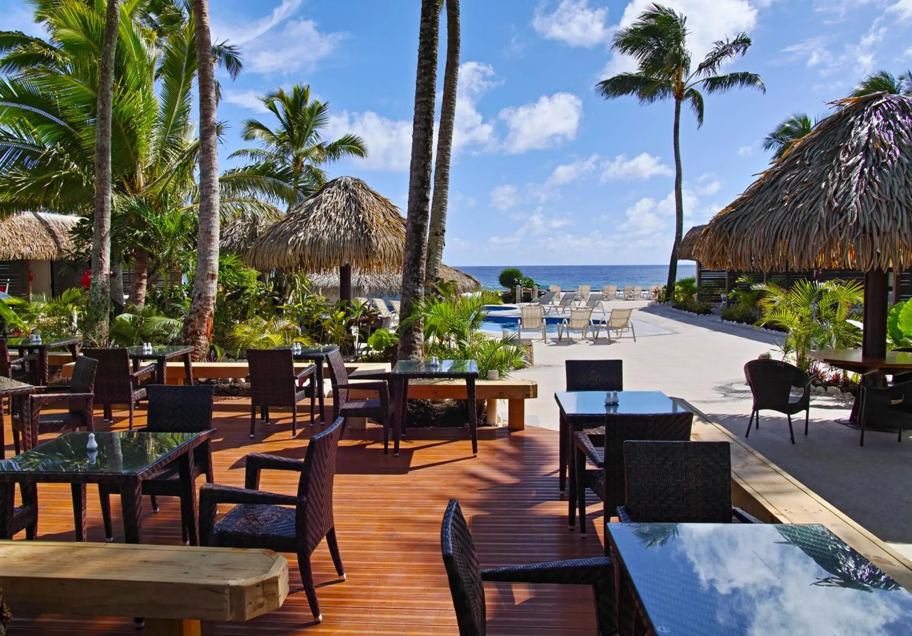 Restaurant/places to eat in Club Raro Resort- Adults Only Restaurant/places to eat in Club Raro Resort- Adults Only