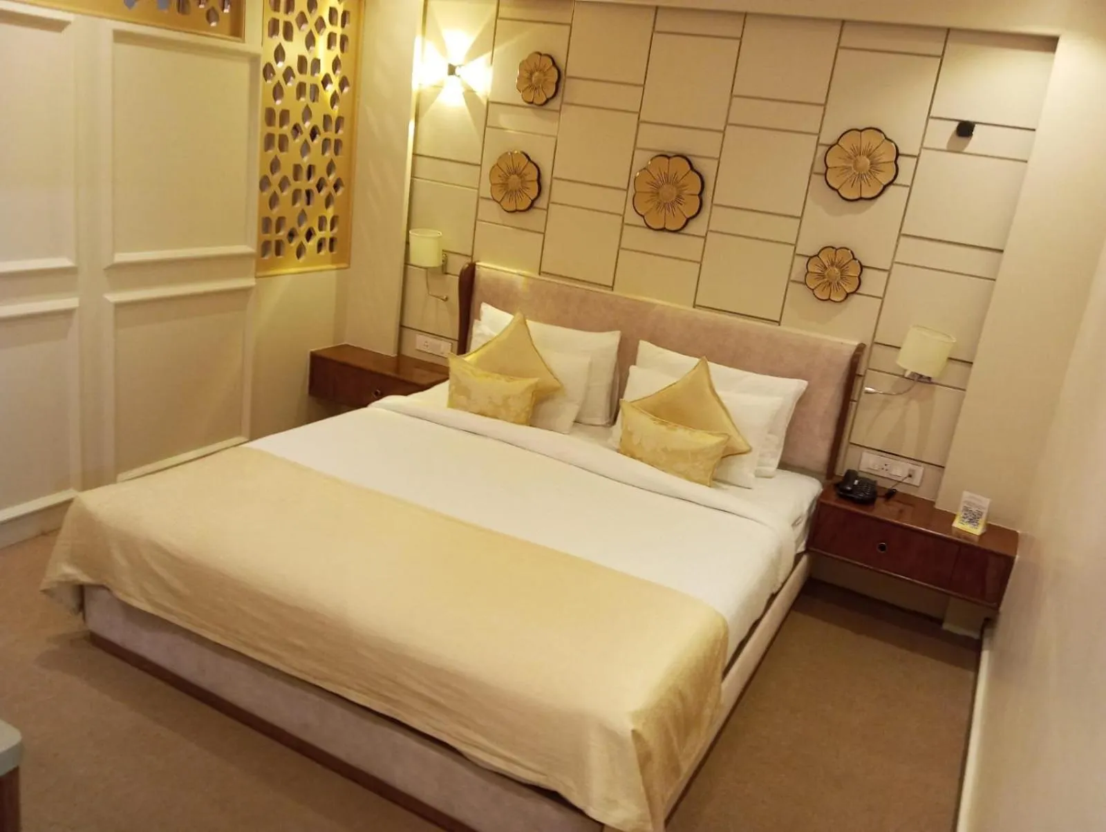 Bed in HOTEL HEIGA vns