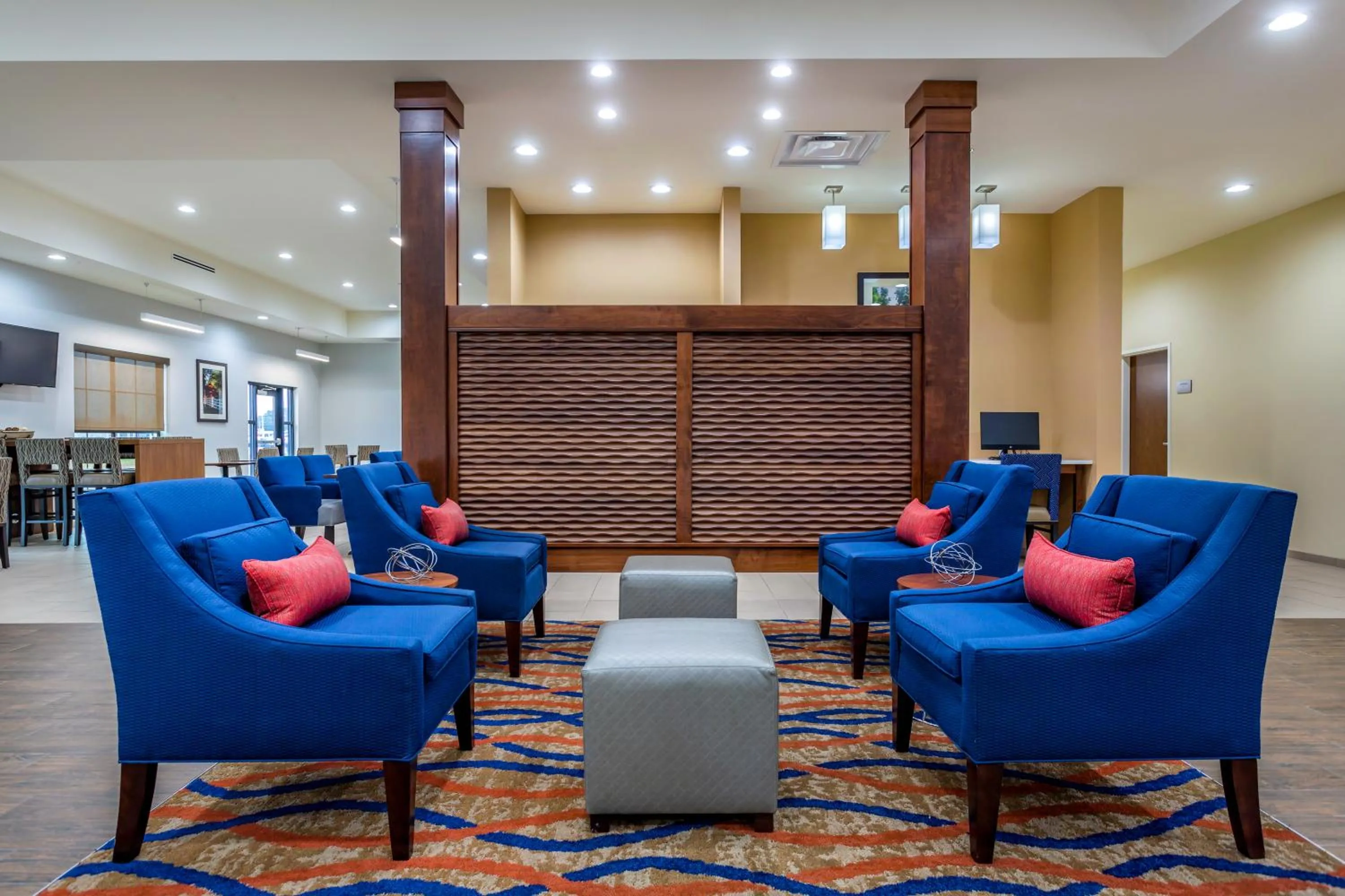 Lobby or reception in Comfort Suites Bowling Green Southeast
