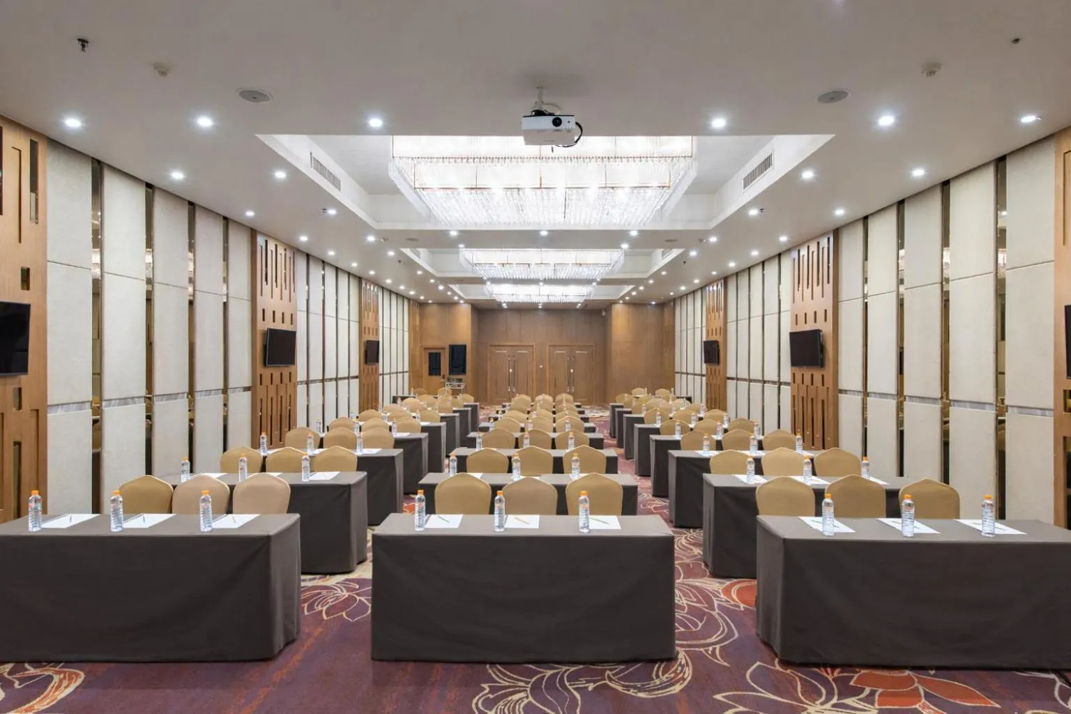 Meeting/conference room in Maple Hotel