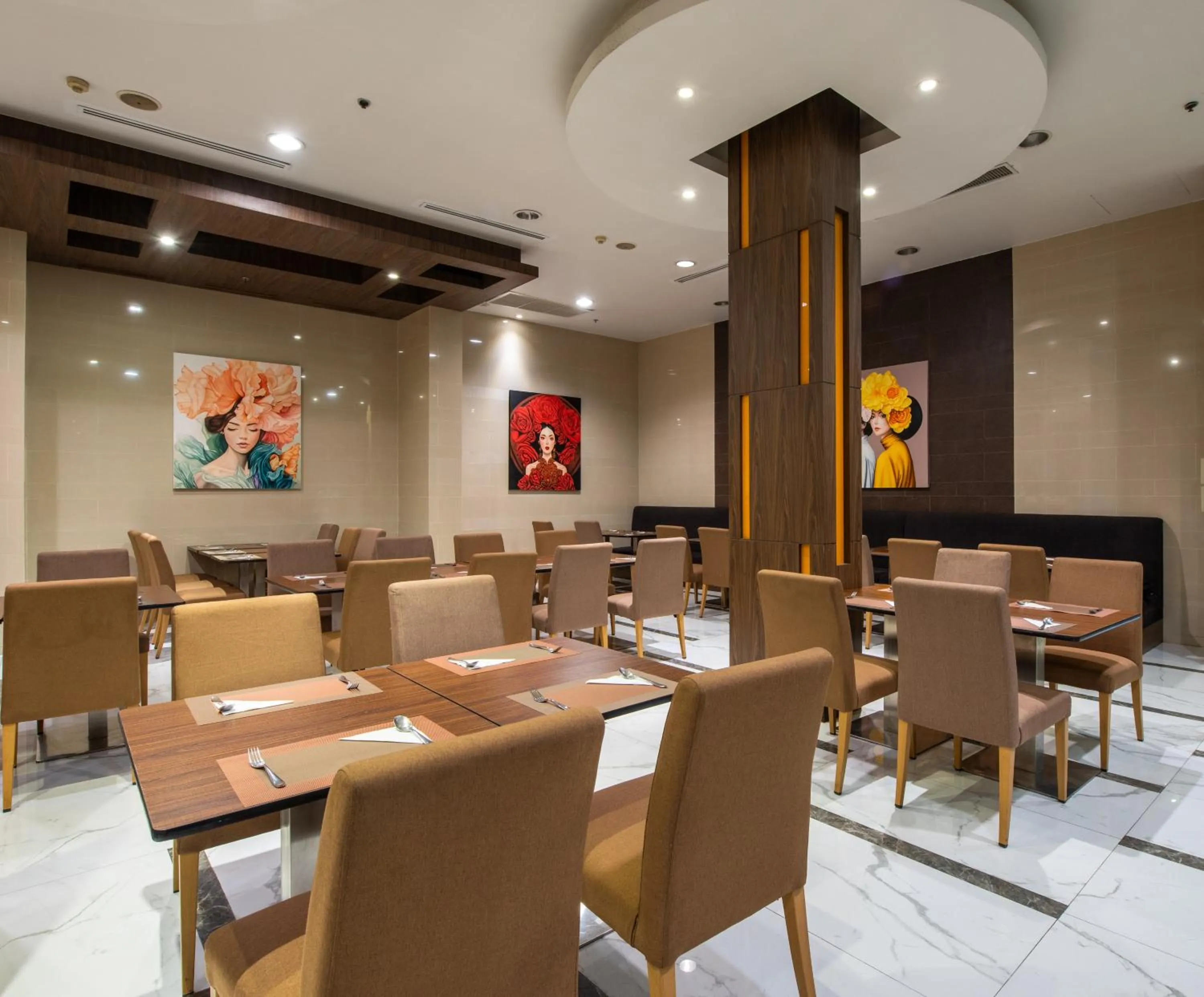 Breakfast in Maple Hotel