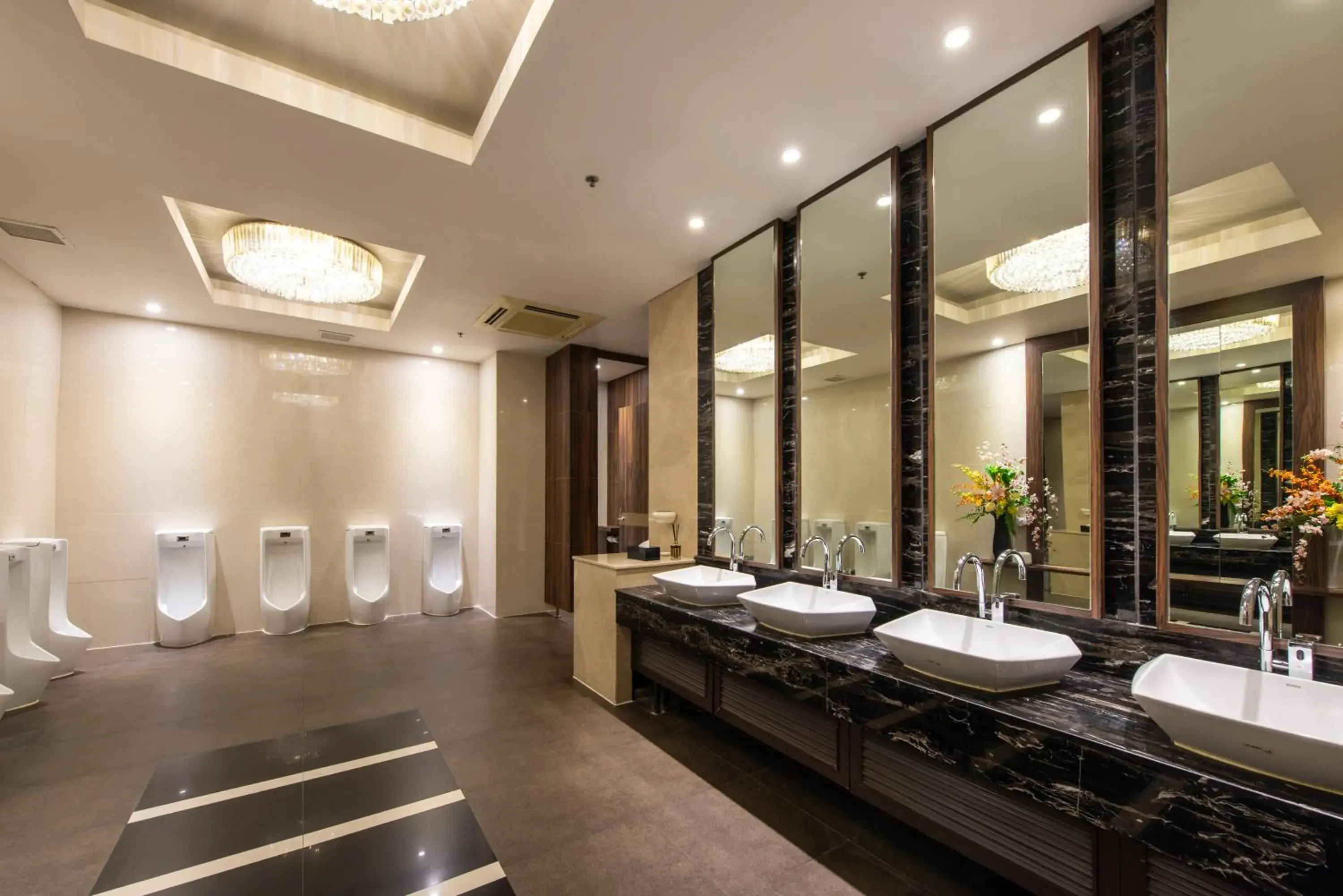 Bathroom in Maple Hotel Bathroom in Maple Hotel